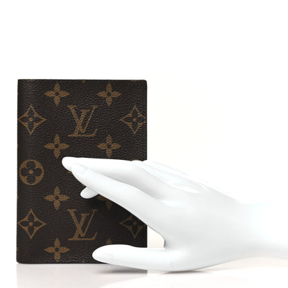 Louis Vuitton Monogram Passport Cover 2 of 7