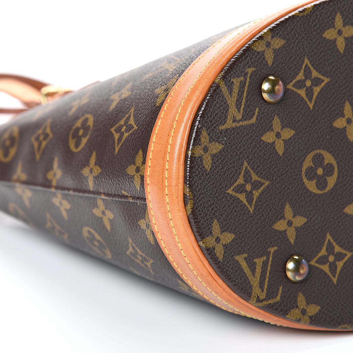 Monogram Petit Bucket 23