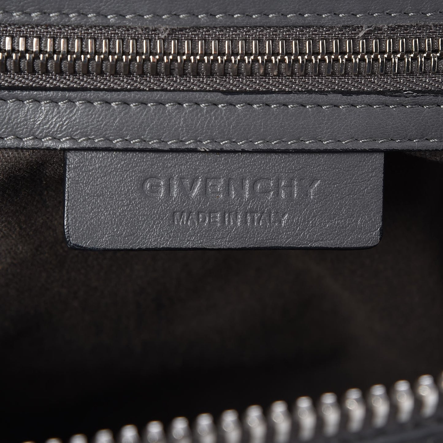 Calfskin 3D Animation Medium Antigona Grey