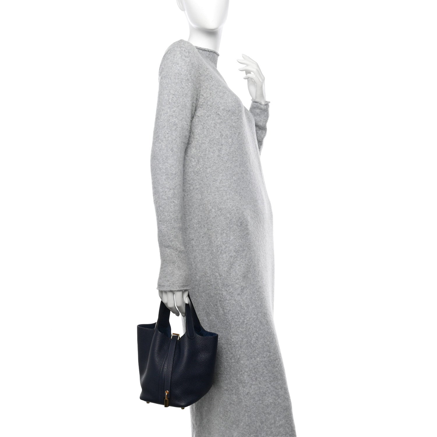 Hermes Taurillon Clemence Picotin Lock 18 PM Bleu Nuit 2 of 10