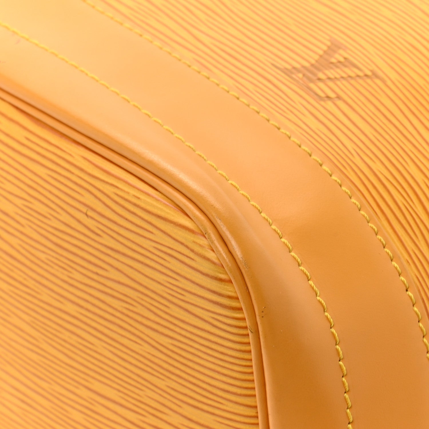 Louis Vuitton Epi Noe Tassil 13 of 17