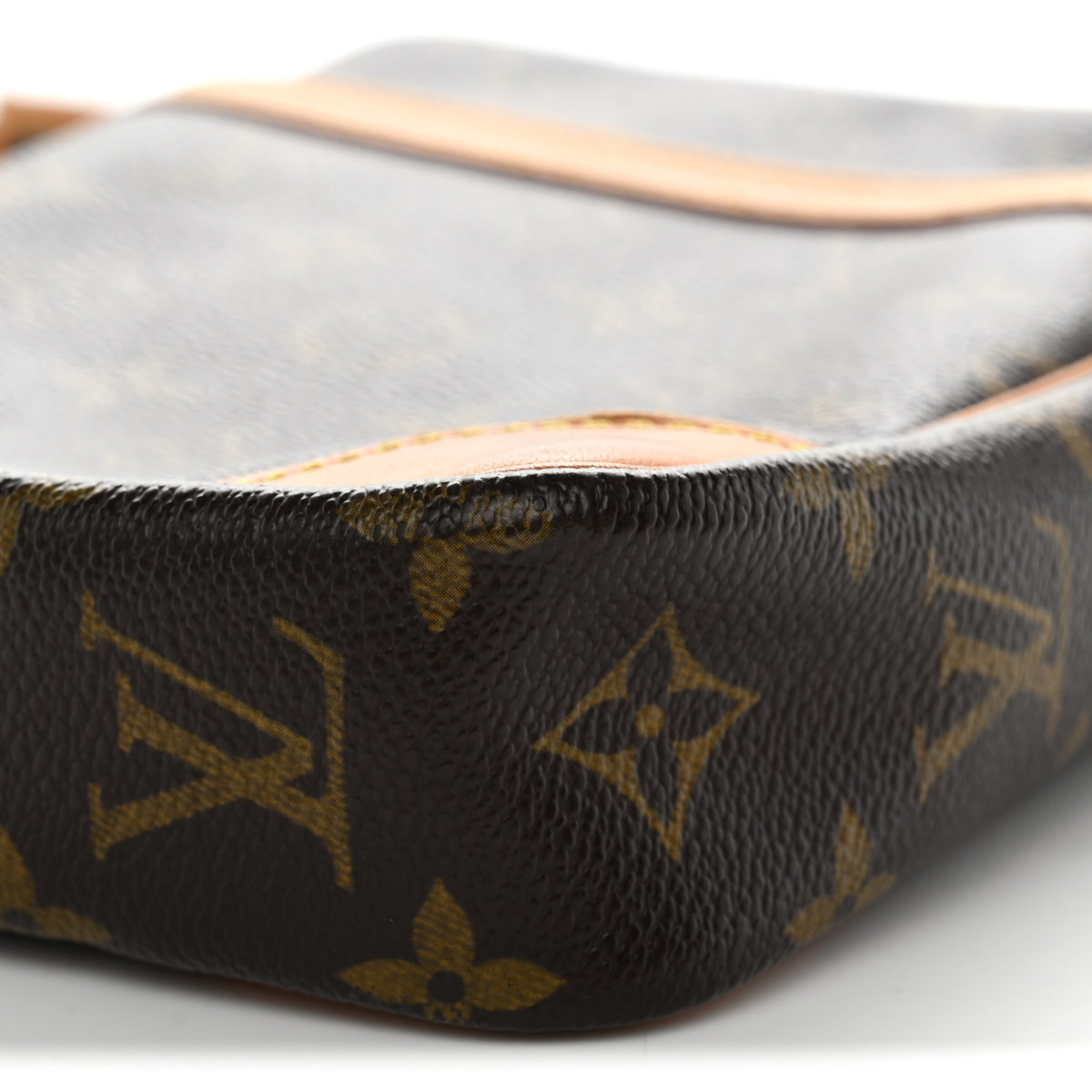 Louis Vuitton Monogram Danube 21 8 of 14