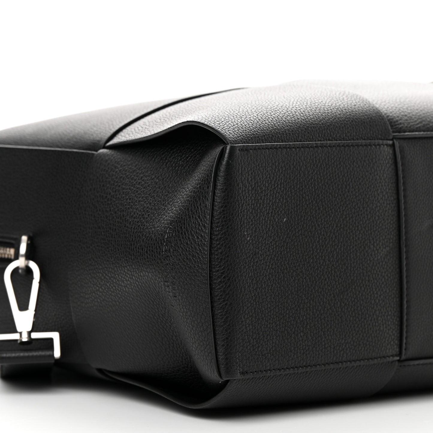 Calfskin Maxi Intrecciato Arco Black