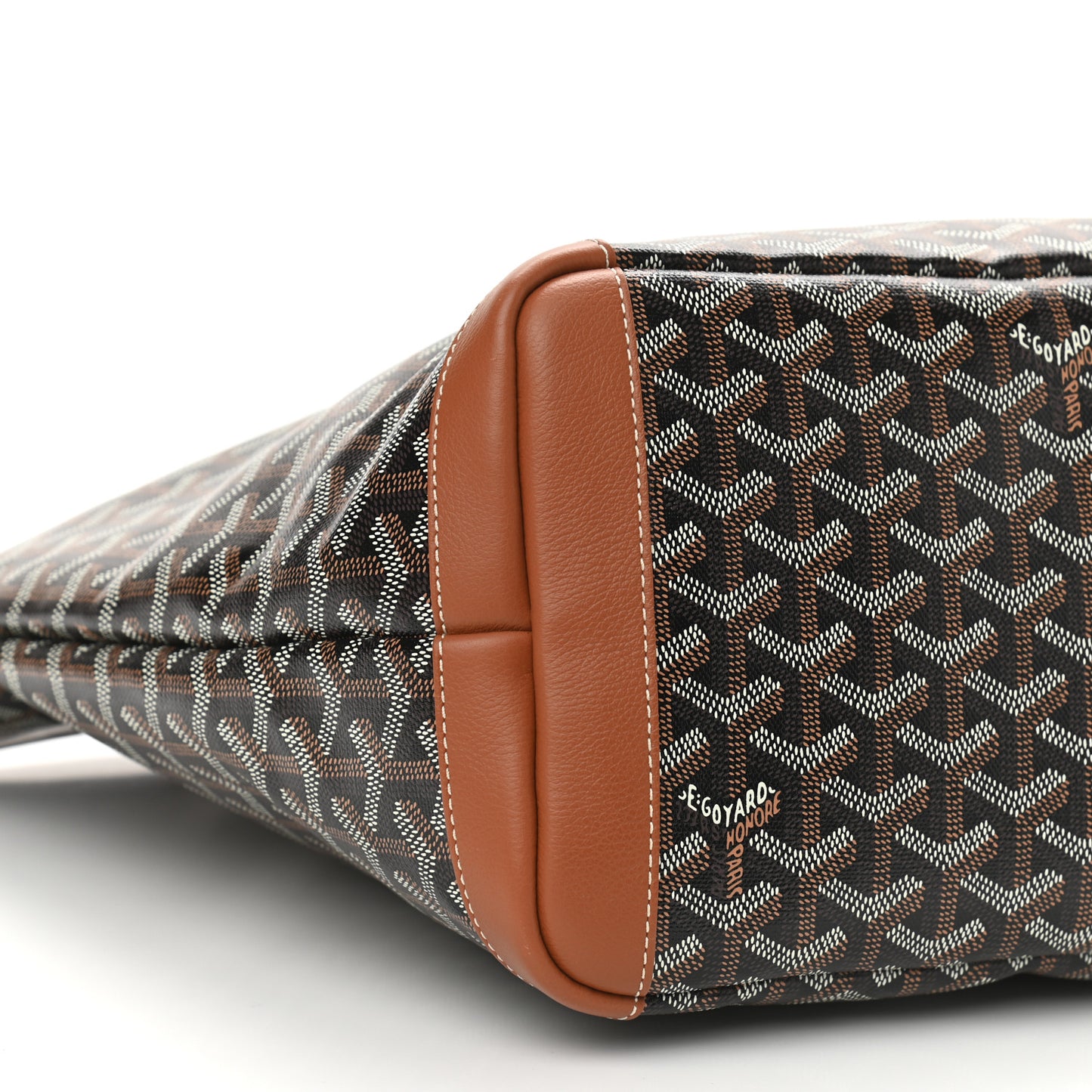 Goyardine Artois MM Black Gold