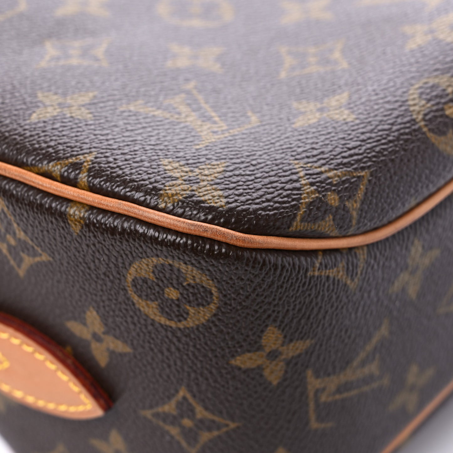 Monogram Blois