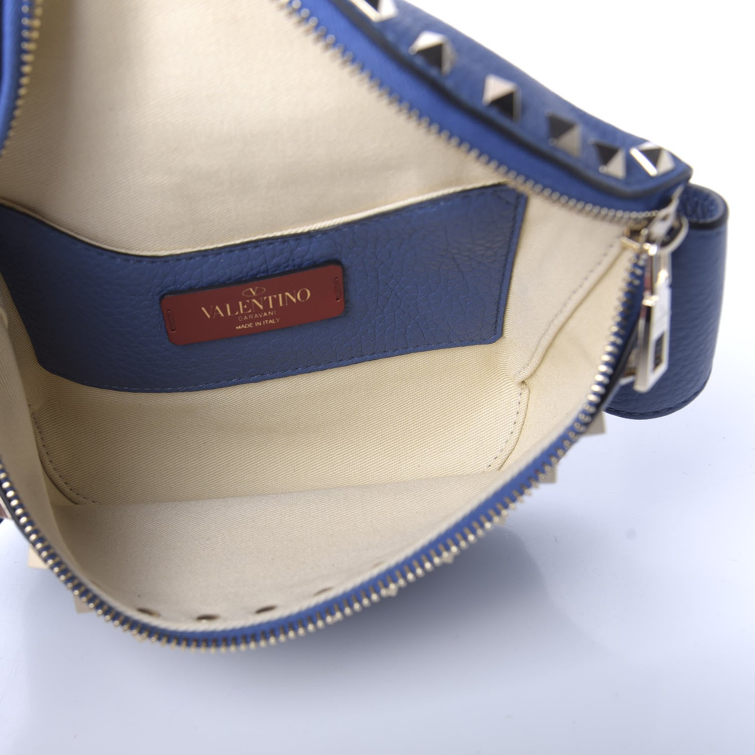 Valentino Garavani Grained Calfskin Rockstud Belt Bag Blu Delft 5 of 9