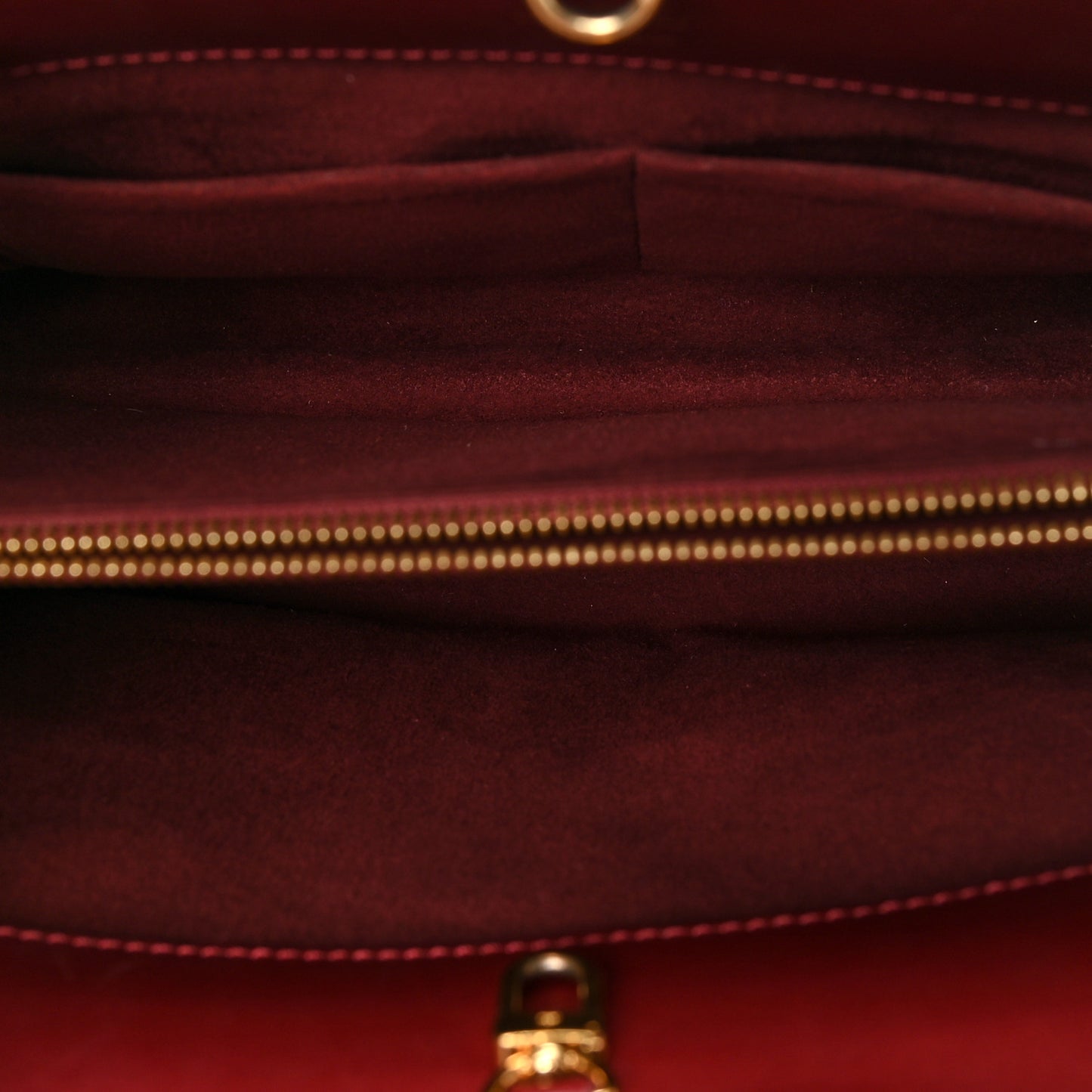 Monogram Venus Raisin