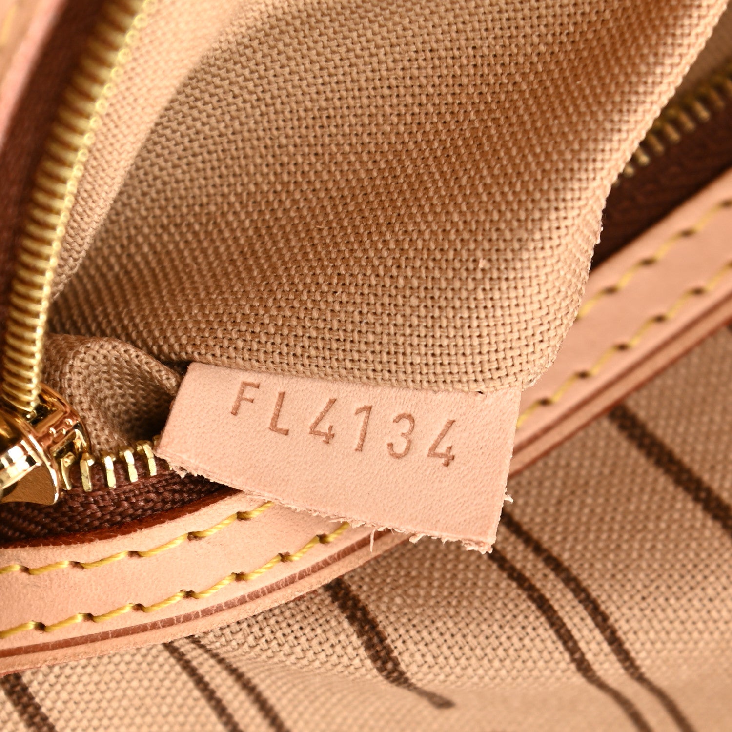 Louis Vuitton Monogram Delightful MM 7 of 8