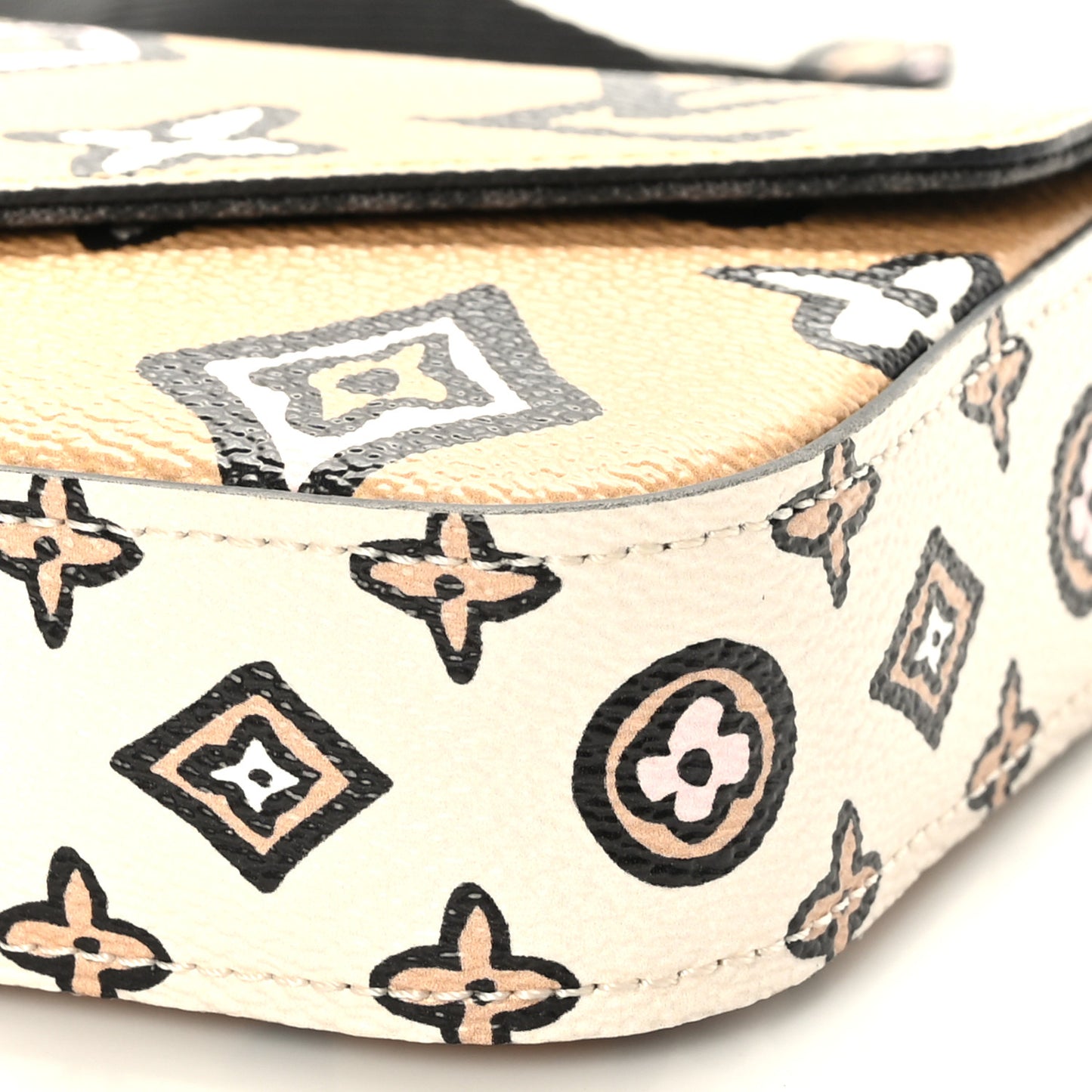 Monogram Wild At Heart Felicie Strap & Go Arizona Creme