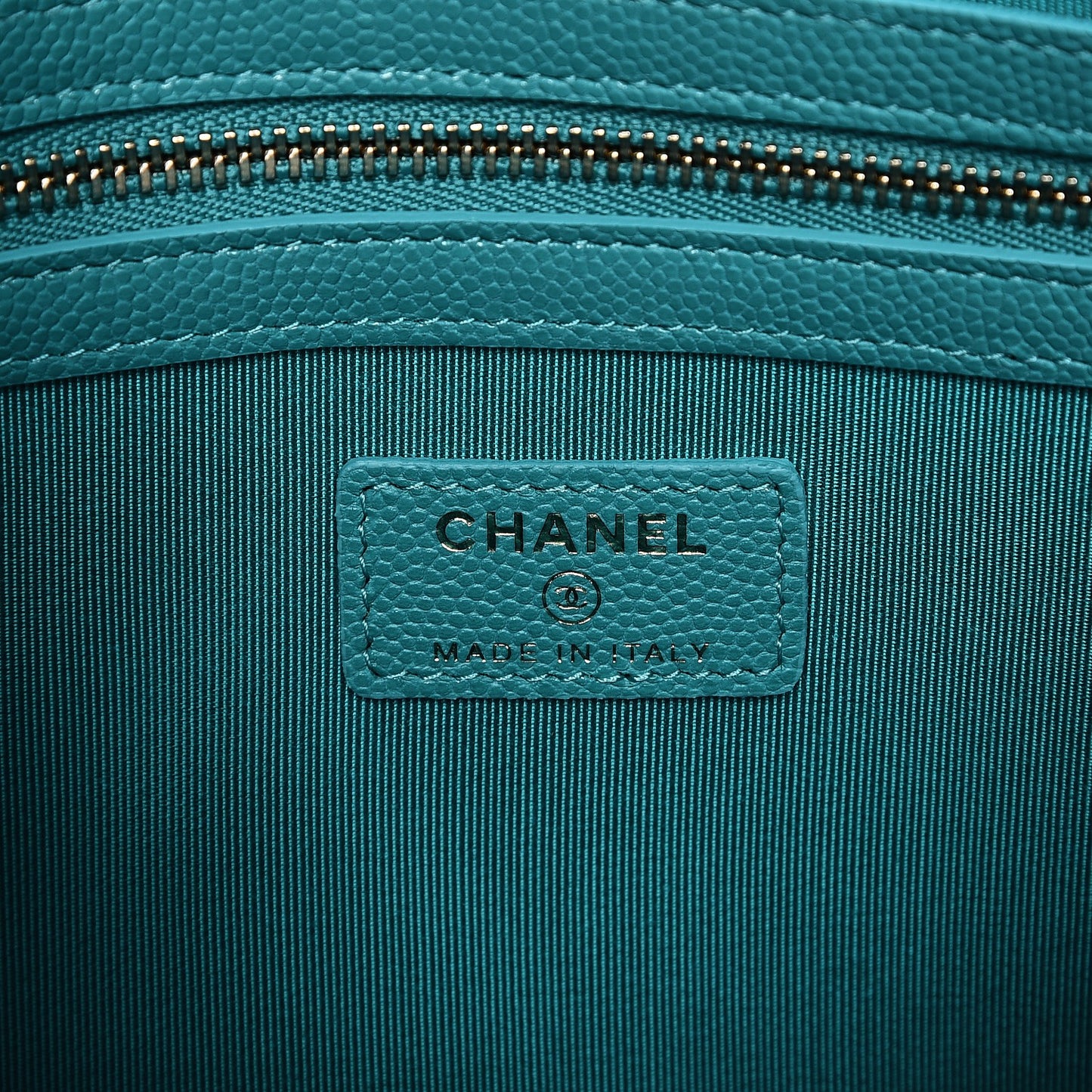 Iridescent Caviar Quilted Medium Cosmetic Case Turquoise