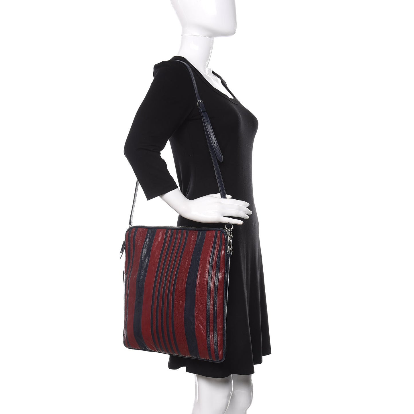 Agneau S Cushion Square Crossbody Dark Night Red