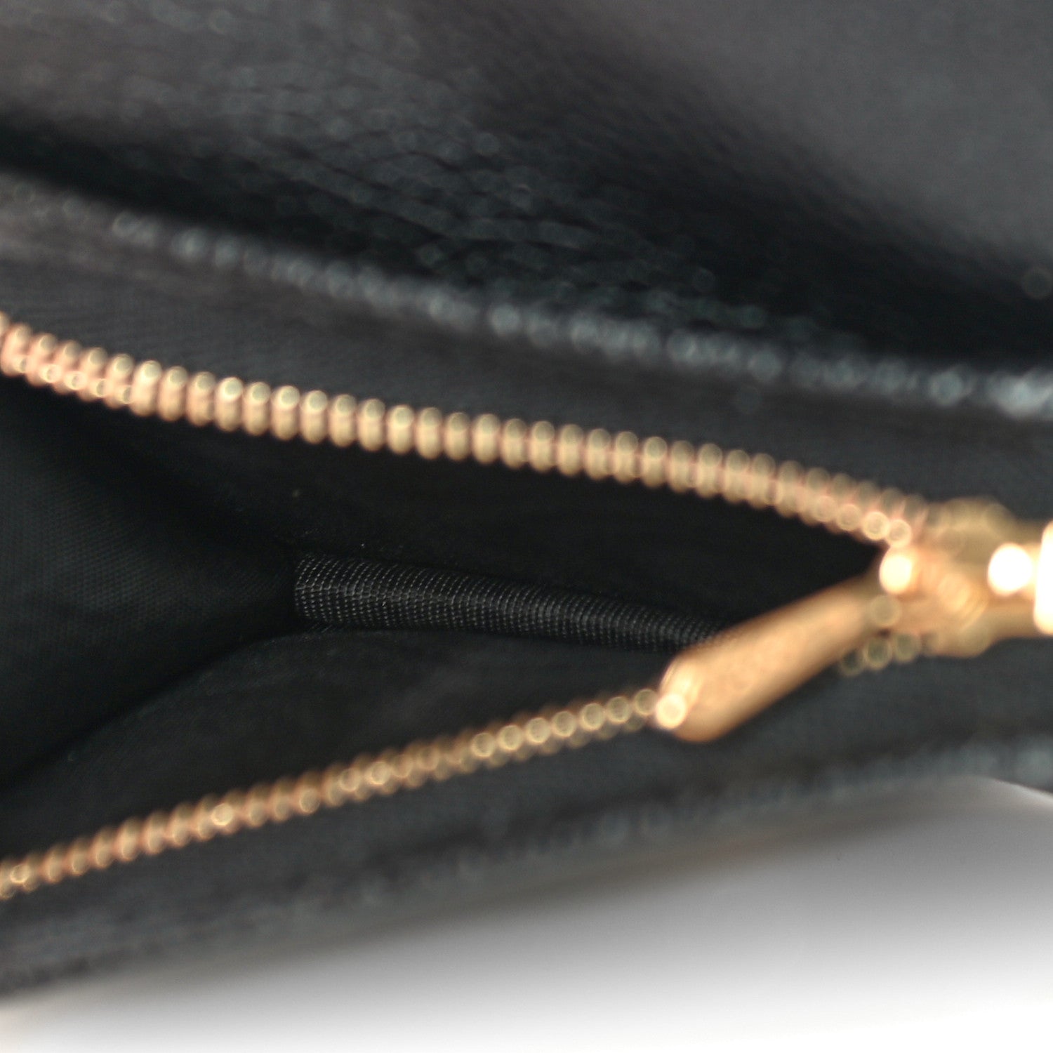 Gucci Grainy Calfskin Zumi Chain Card Case Wallet Black 5 of 10