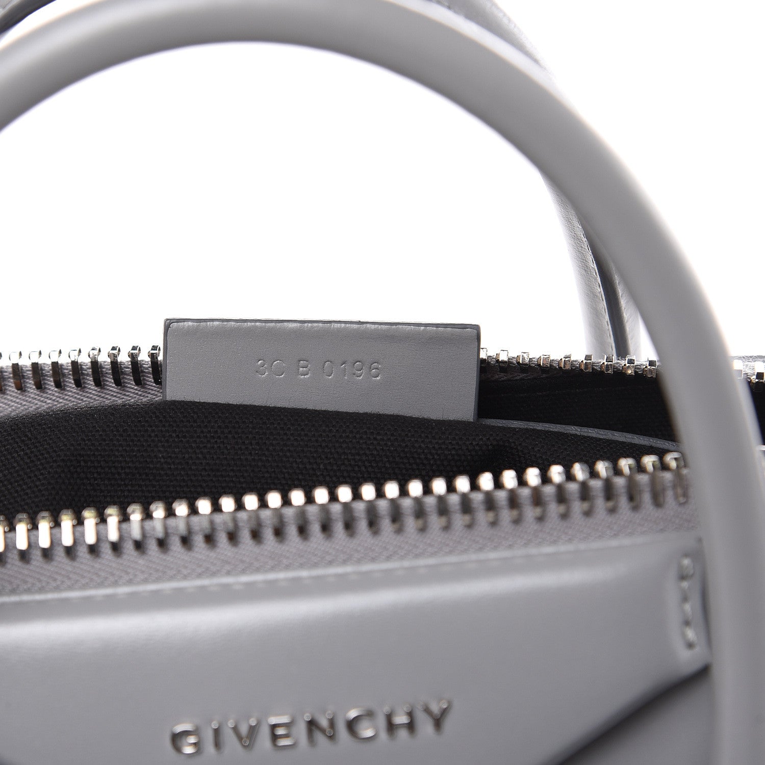 Givenchy Shiny Lord Calfskin Small Antigona Pearl Grey 9 of 17