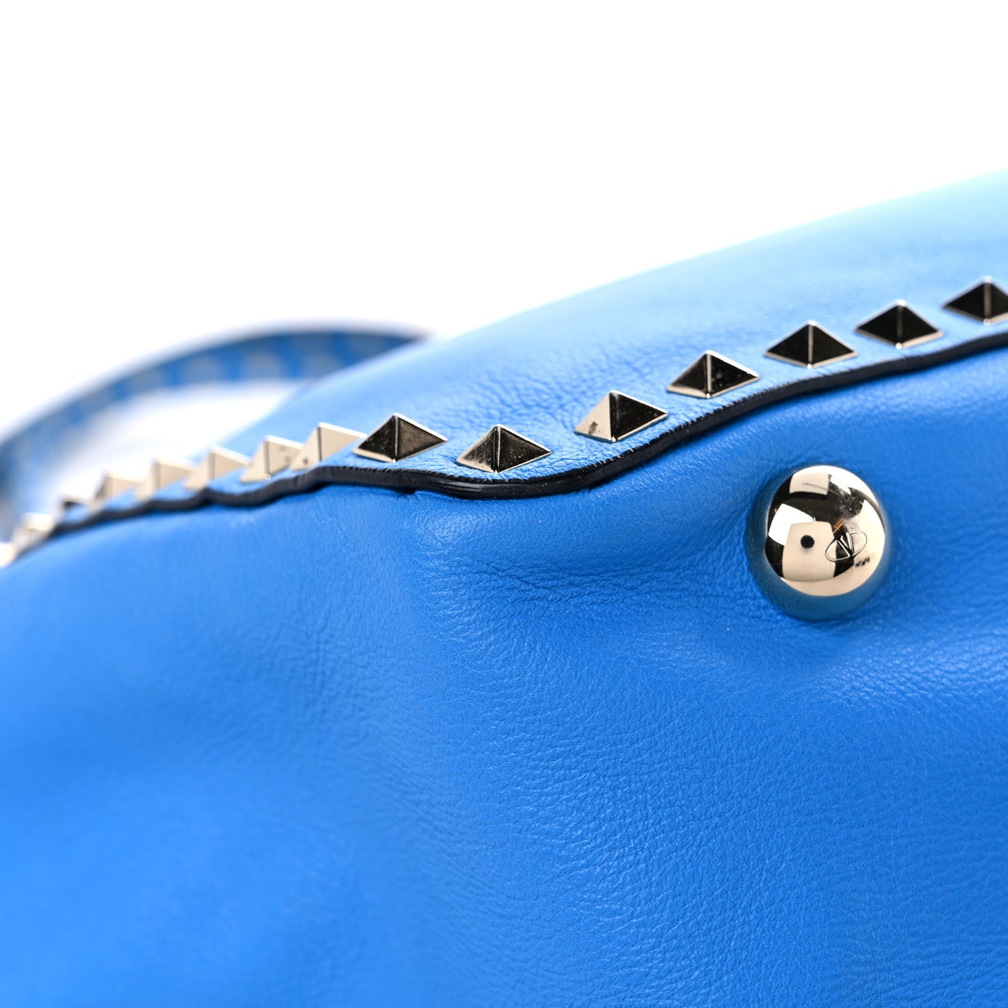 Vitello Medium Rockstud Tote Blue Fluo
