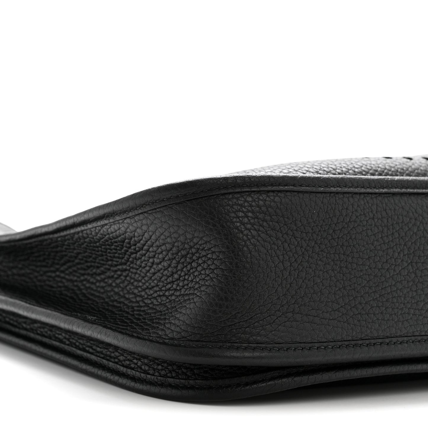 Taurillon Clemence Evelyne III PM Black