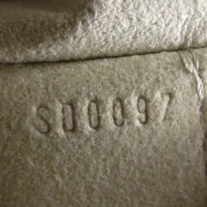 Louis Vuitton Monogram Manhattan GM 9 of 11