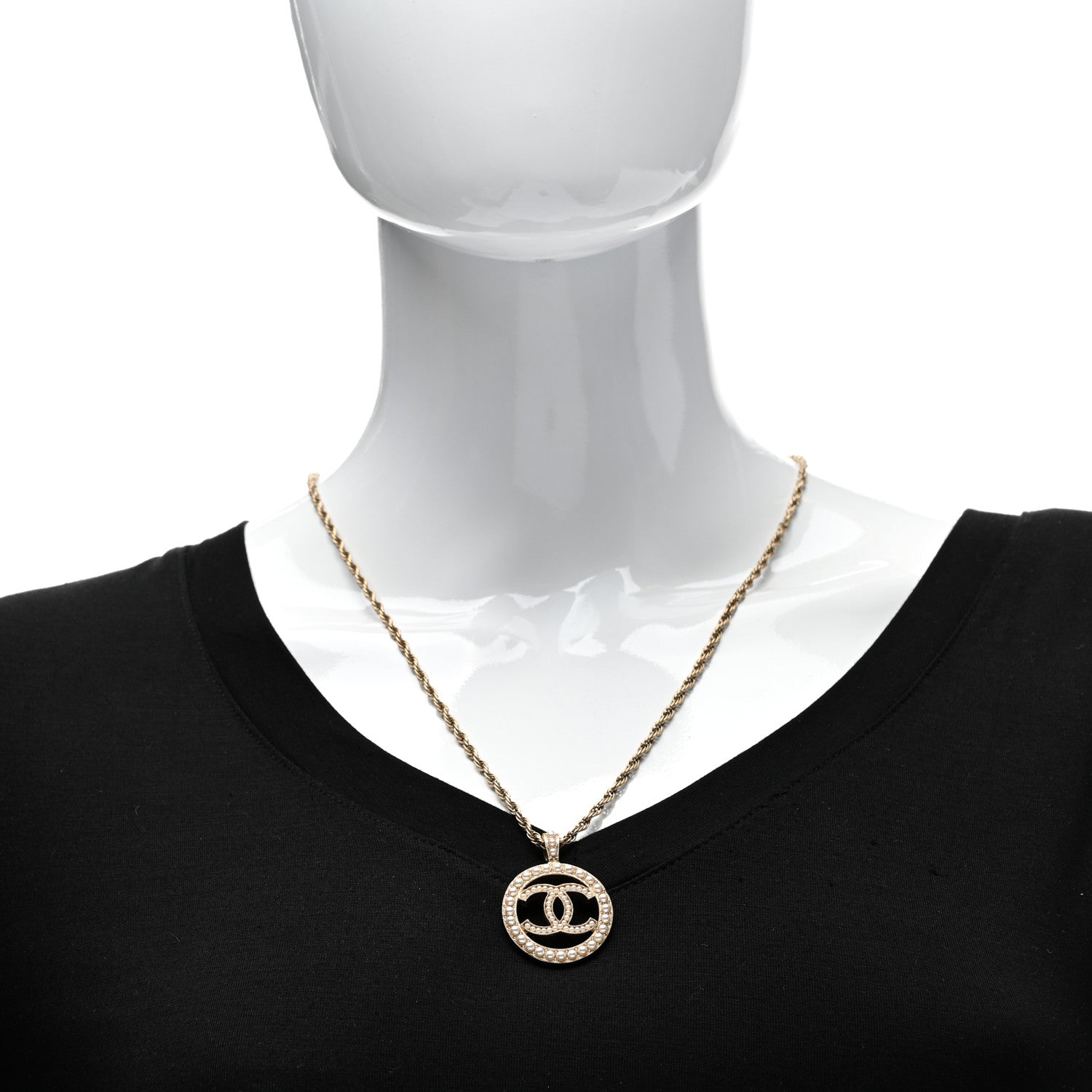 Chanel Pearl CC Round Pendant Necklace Gold 2 of 4