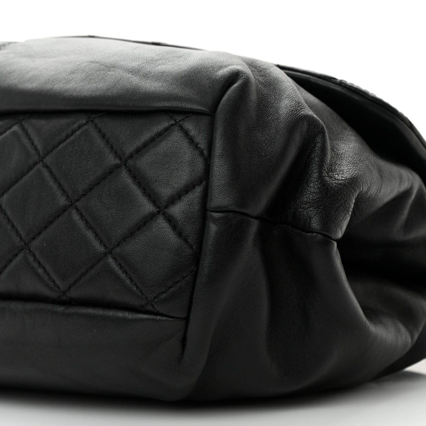 Calfskin Quilted Large Trianon Messenger Flap Black