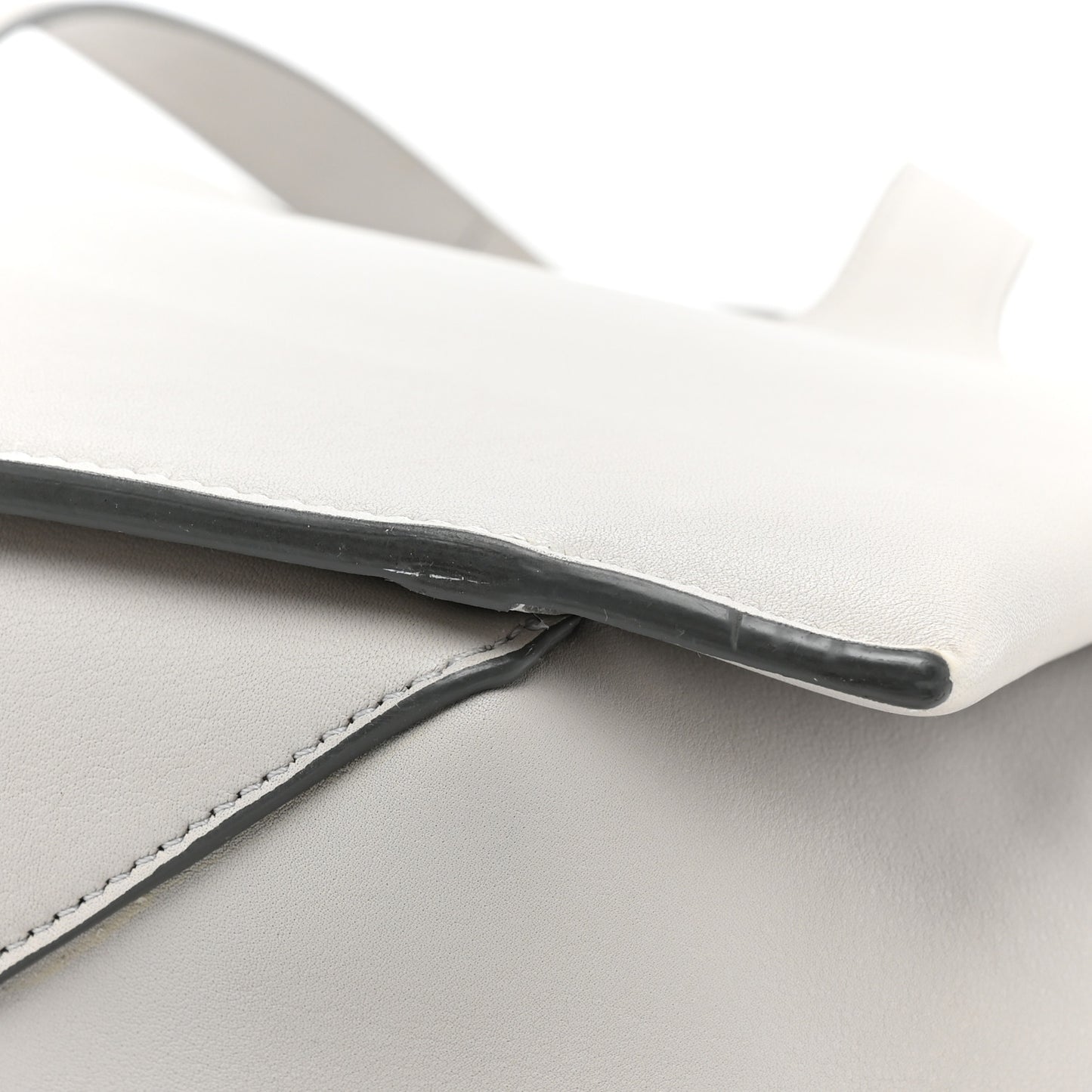 Smooth Calfskin Medium Tri-Fold Bag Pearl Grey