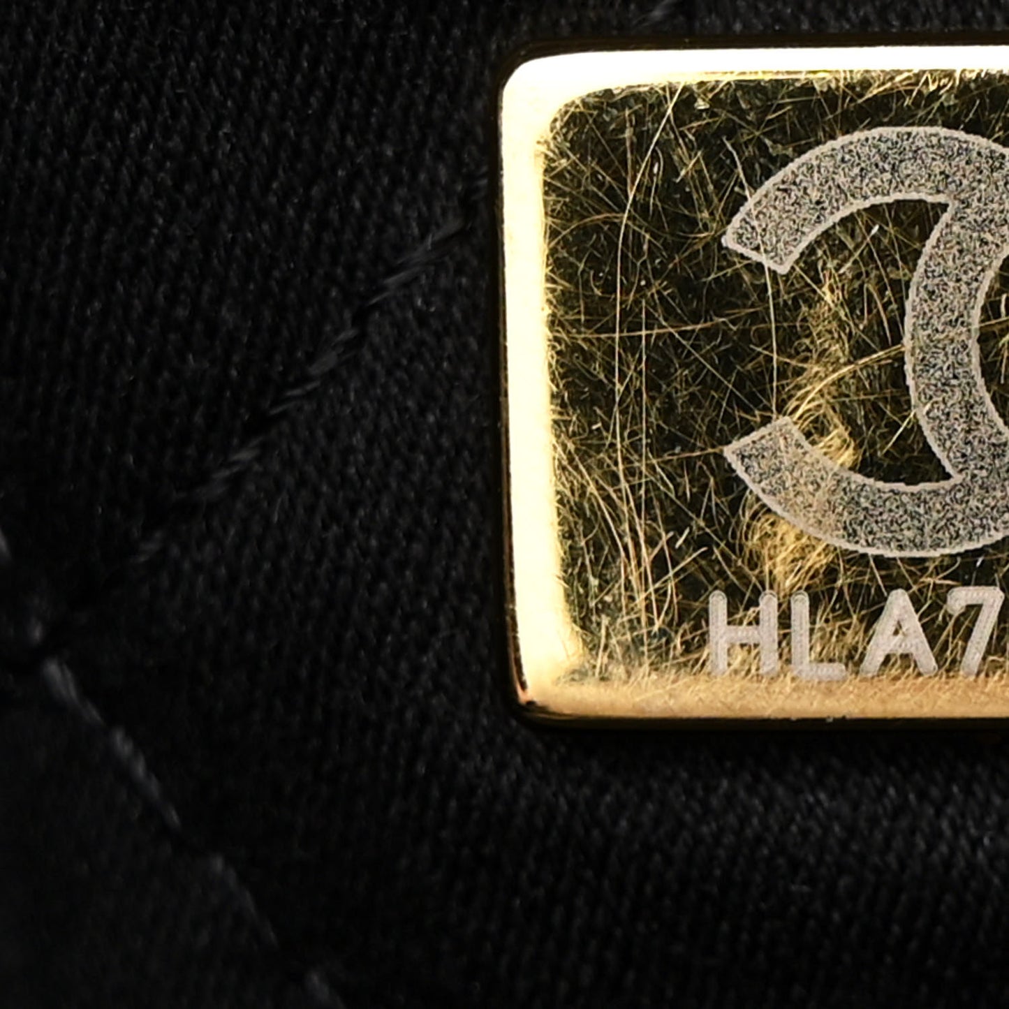 Shiny Calfskin Quilted Chanel 22 Black