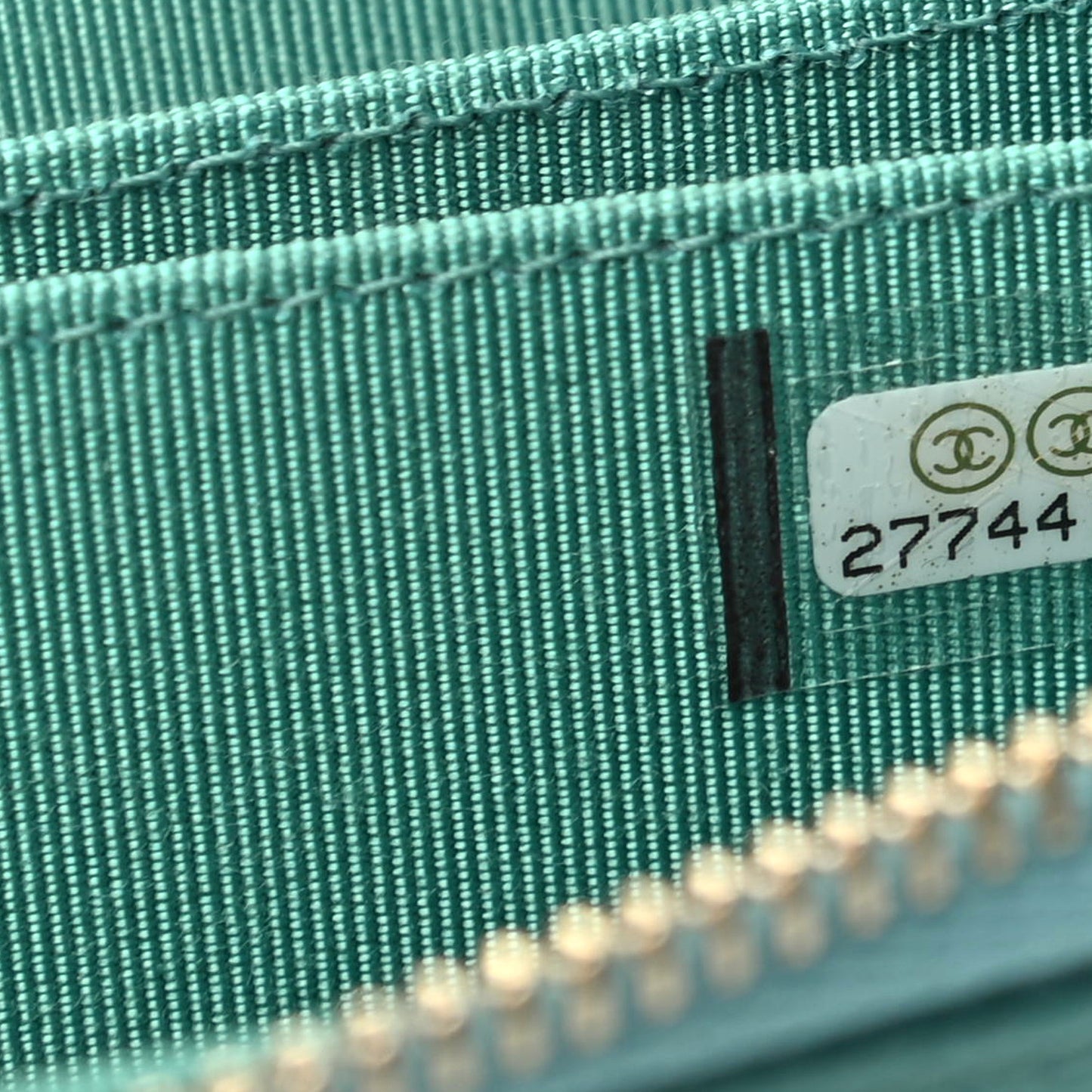 Caviar Flat Chevron Quilted Zip Around Coin Purse Green