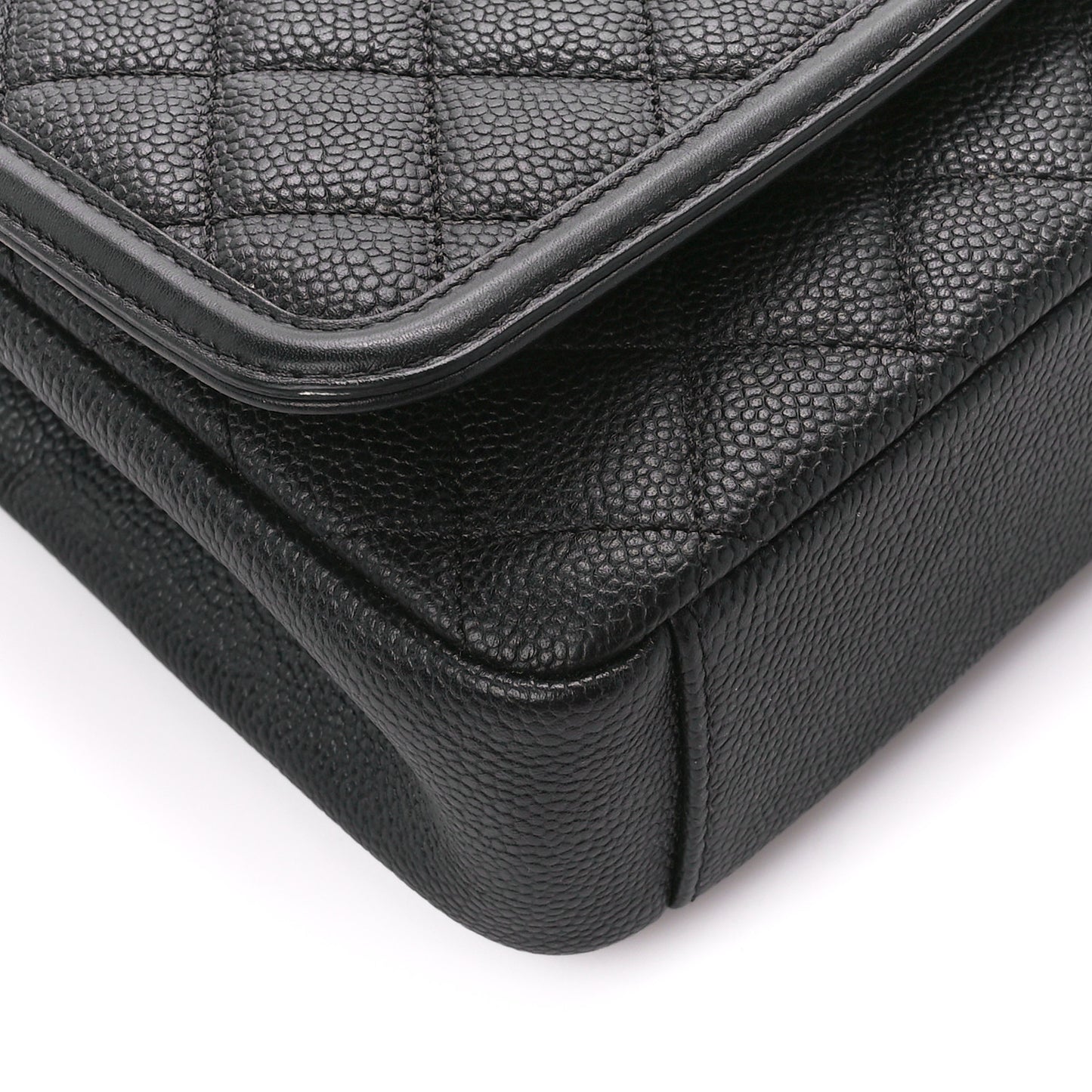 Caviar Quilted Medium CC Filigree Flap Black