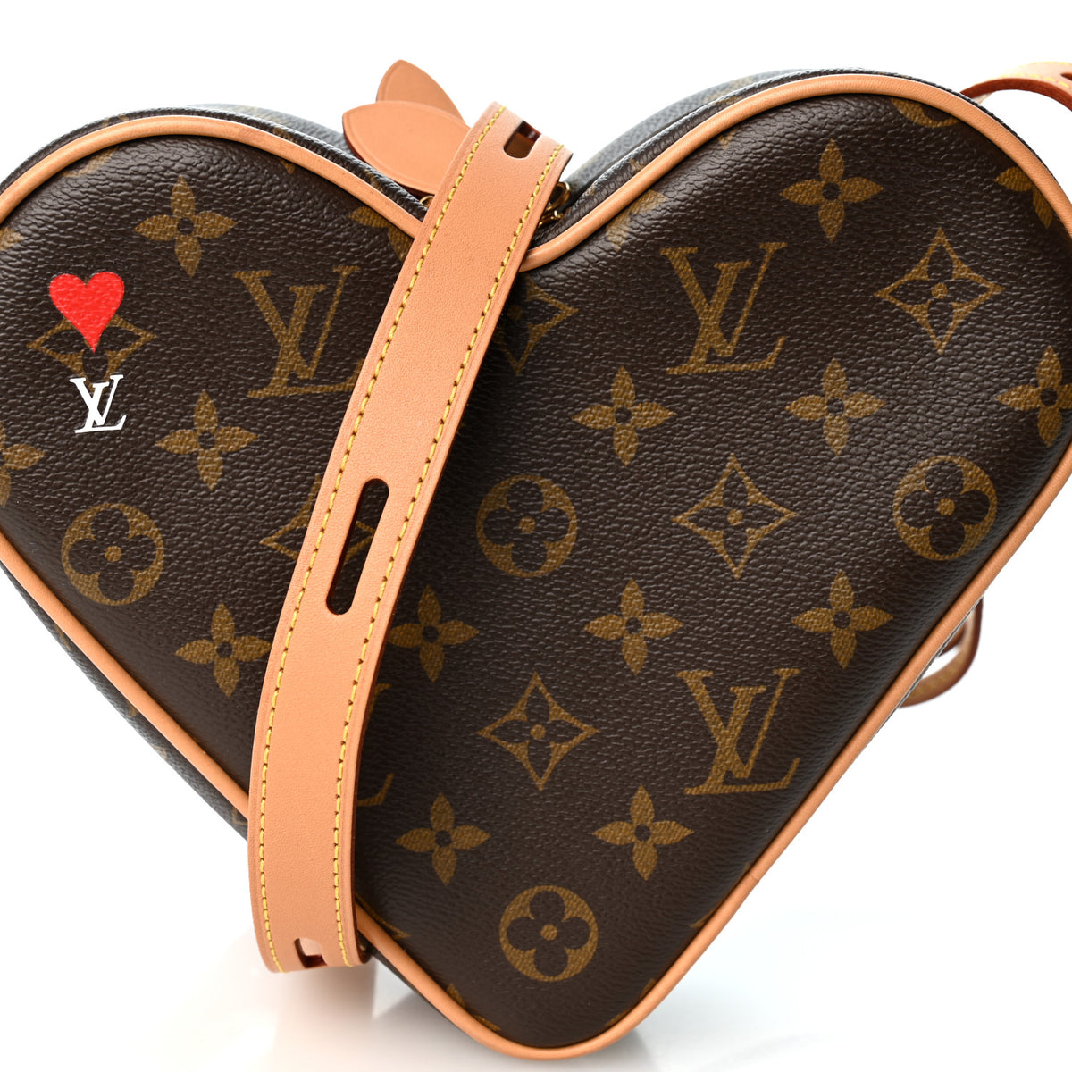 Monogram Game On Coeur