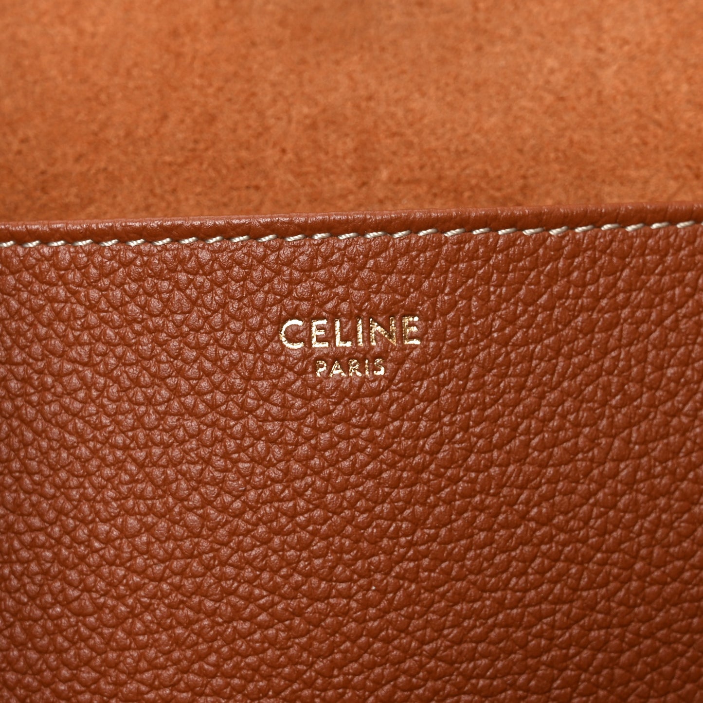 Grained Calfskin Triomphe Medium Cabas Anais Tan