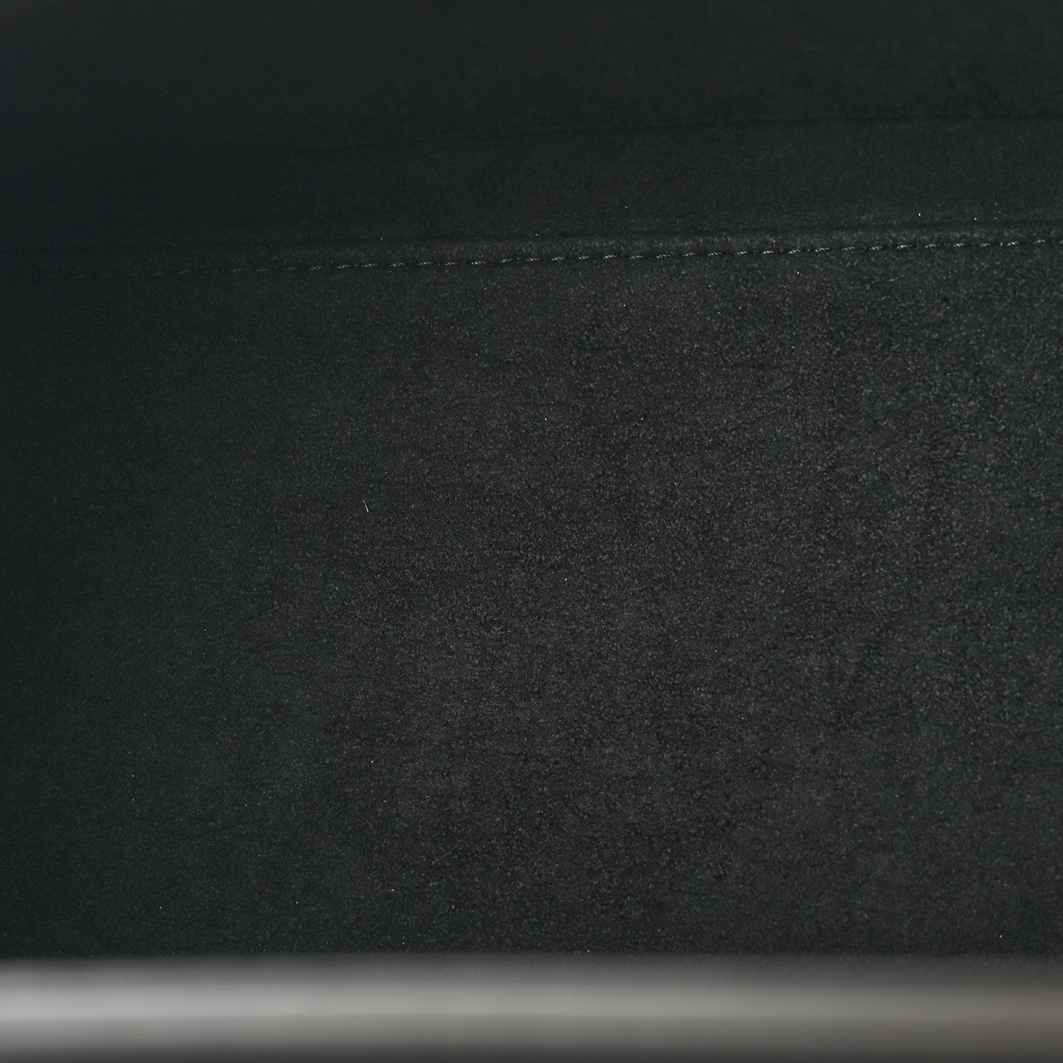 Louis Vuitton Soft Calfskin Lockme Ever Black 5 of 10
