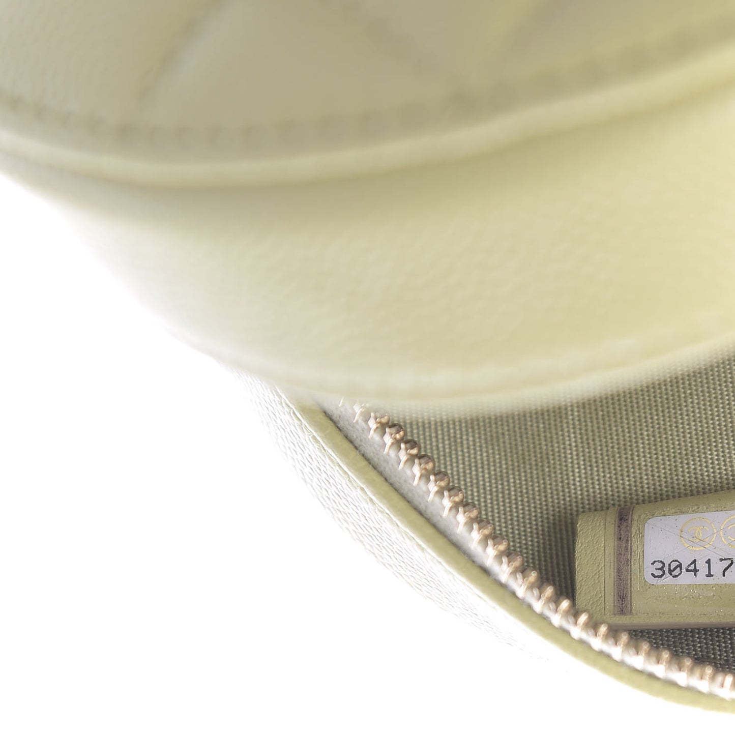 Caviar Quilted French New Wave Round Clutch With Chain Light Green