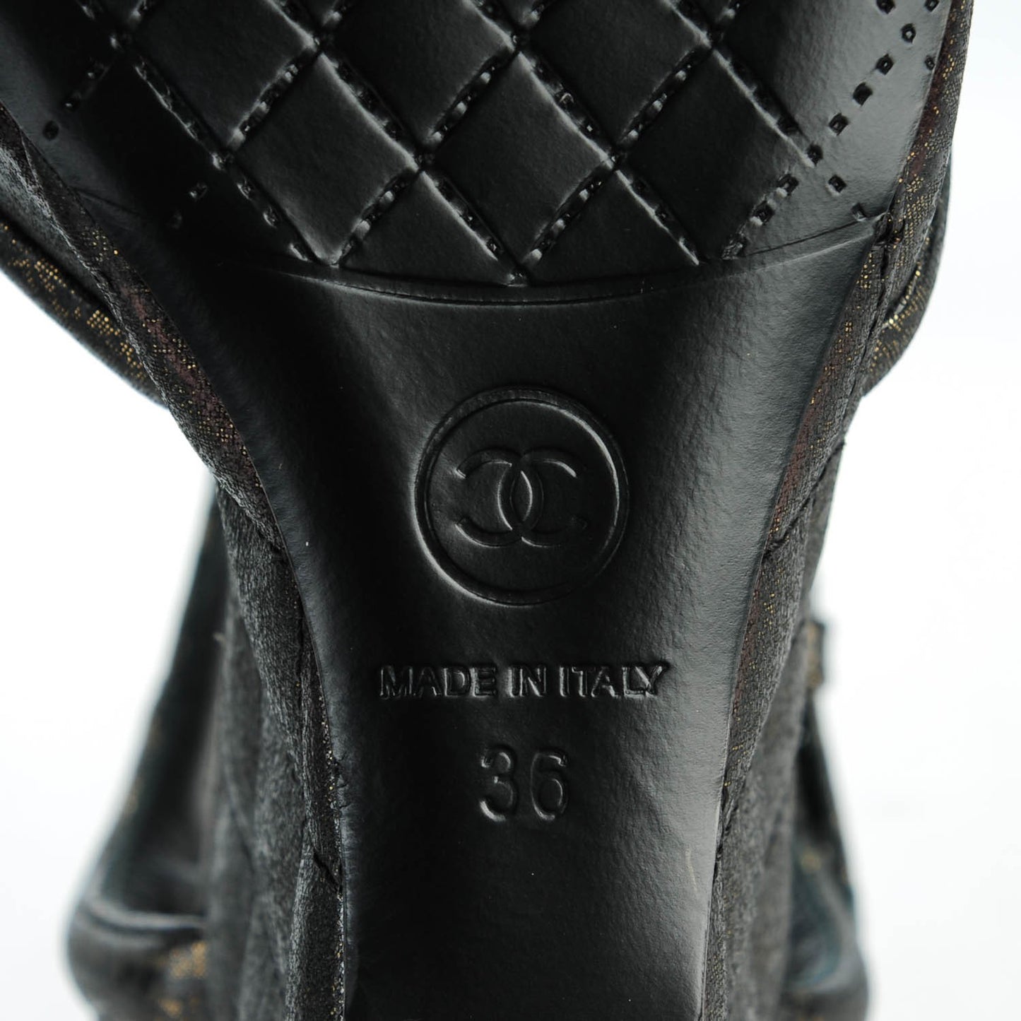 Fantasy Lambskin Quilted Wedge Sandals 36 Black Gold