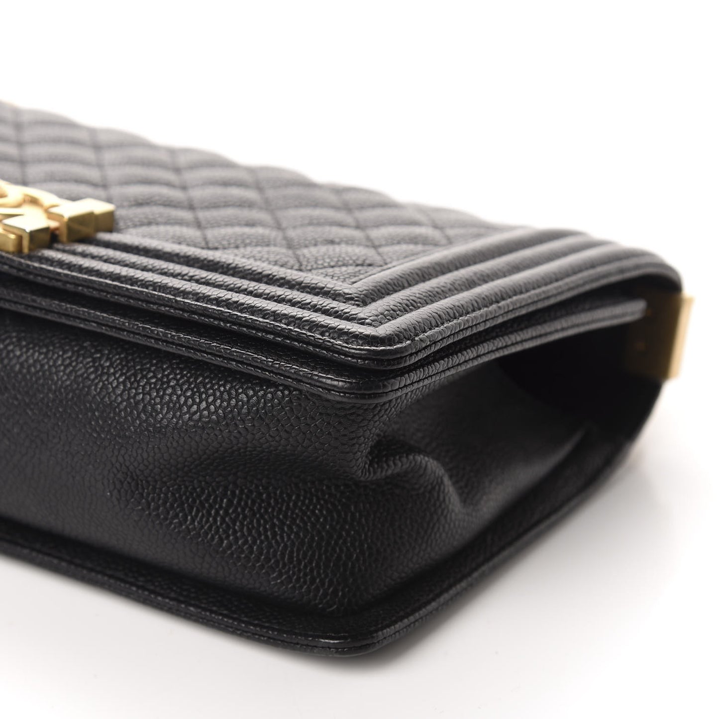 Caviar Quilted Medium Boy Flap Black