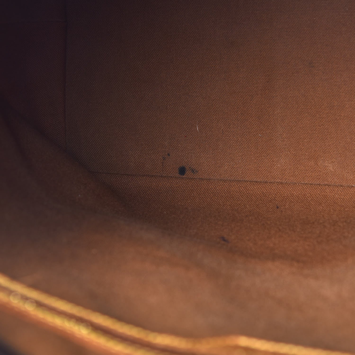 Louis Vuitton Monogram Cabas Mezzo 12 of 27
