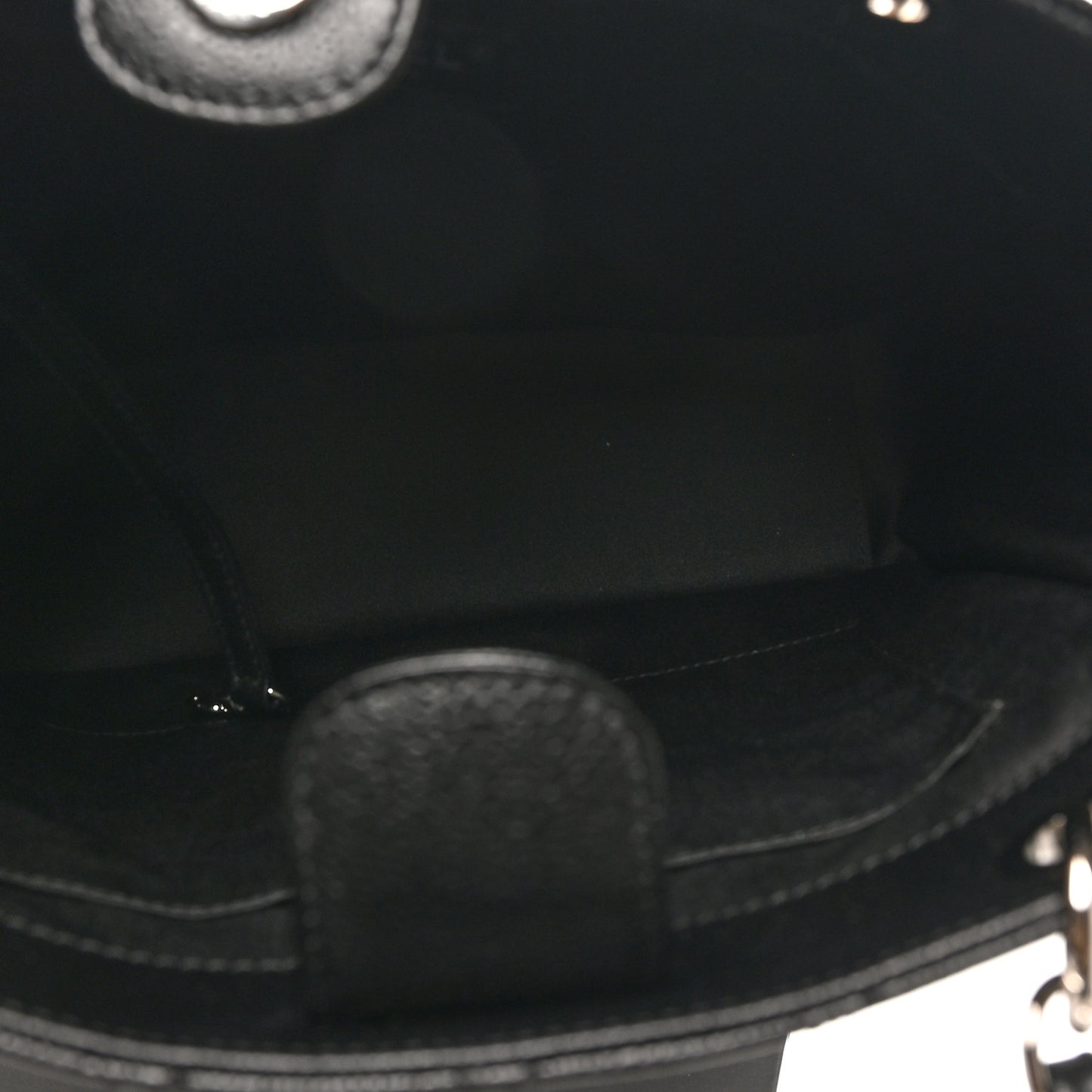 Caviar Quilted Petit Shopping Tote PST Black
