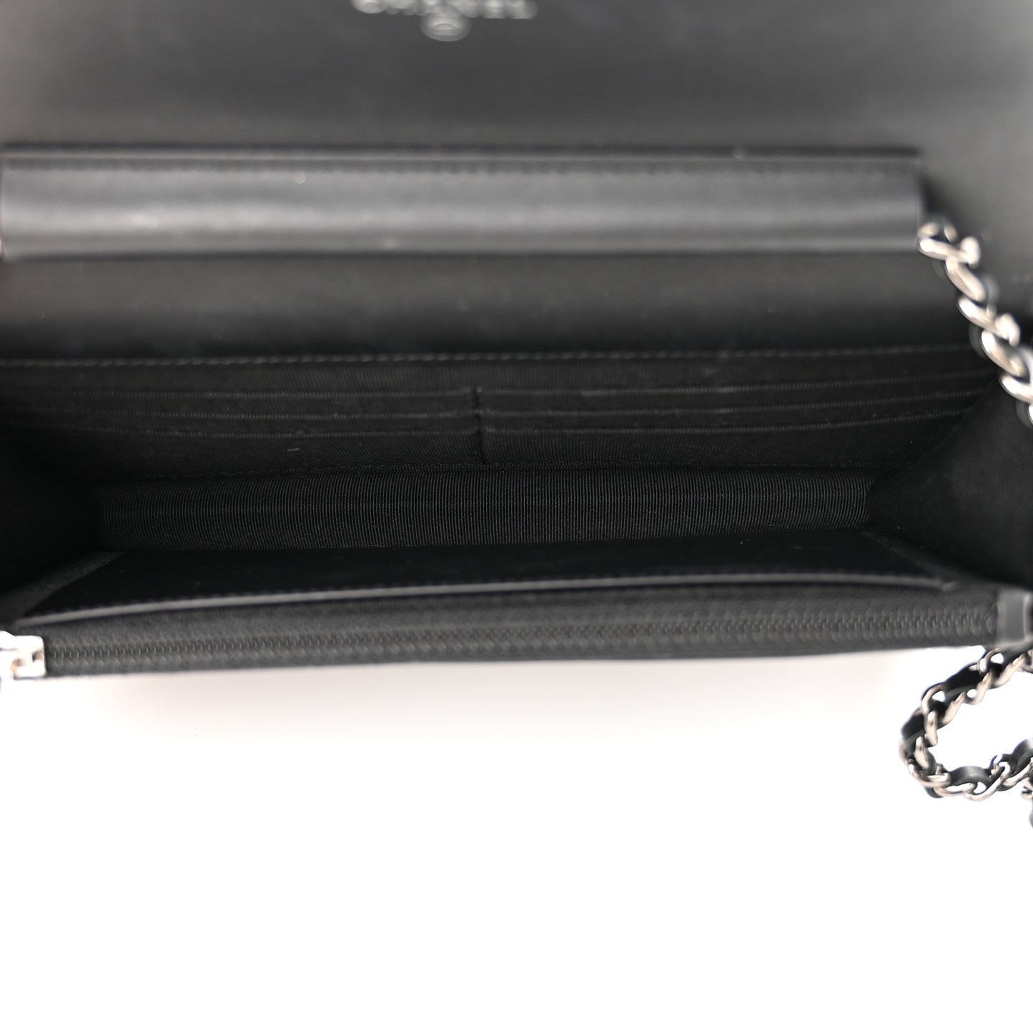 Patent Quilted Wallet On Chain WOC Black