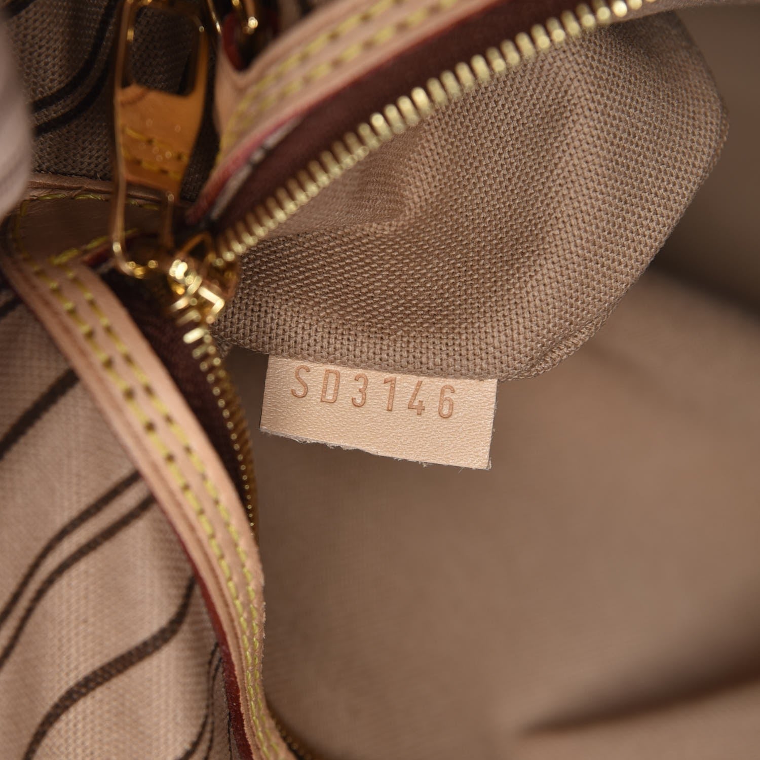 Louis Vuitton Monogram Delightful GM 7 of 7