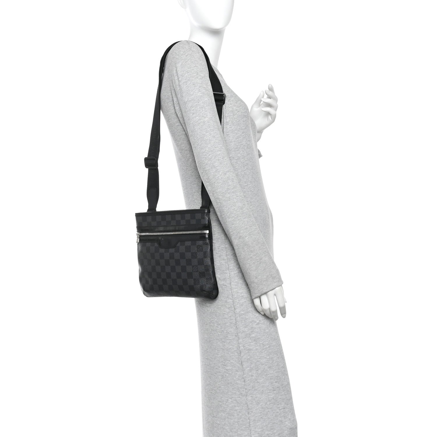 Louis Vuitton Damier Graphite Thomas 2 of 11