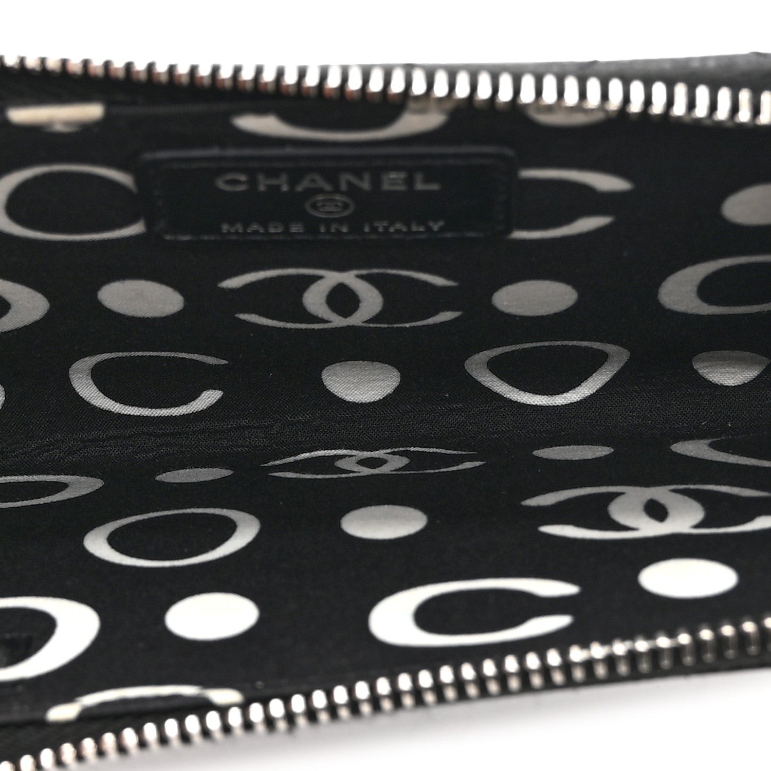Chanel Caviar Quilted CC Logo Zip Around Card Holder Black 5 of 10