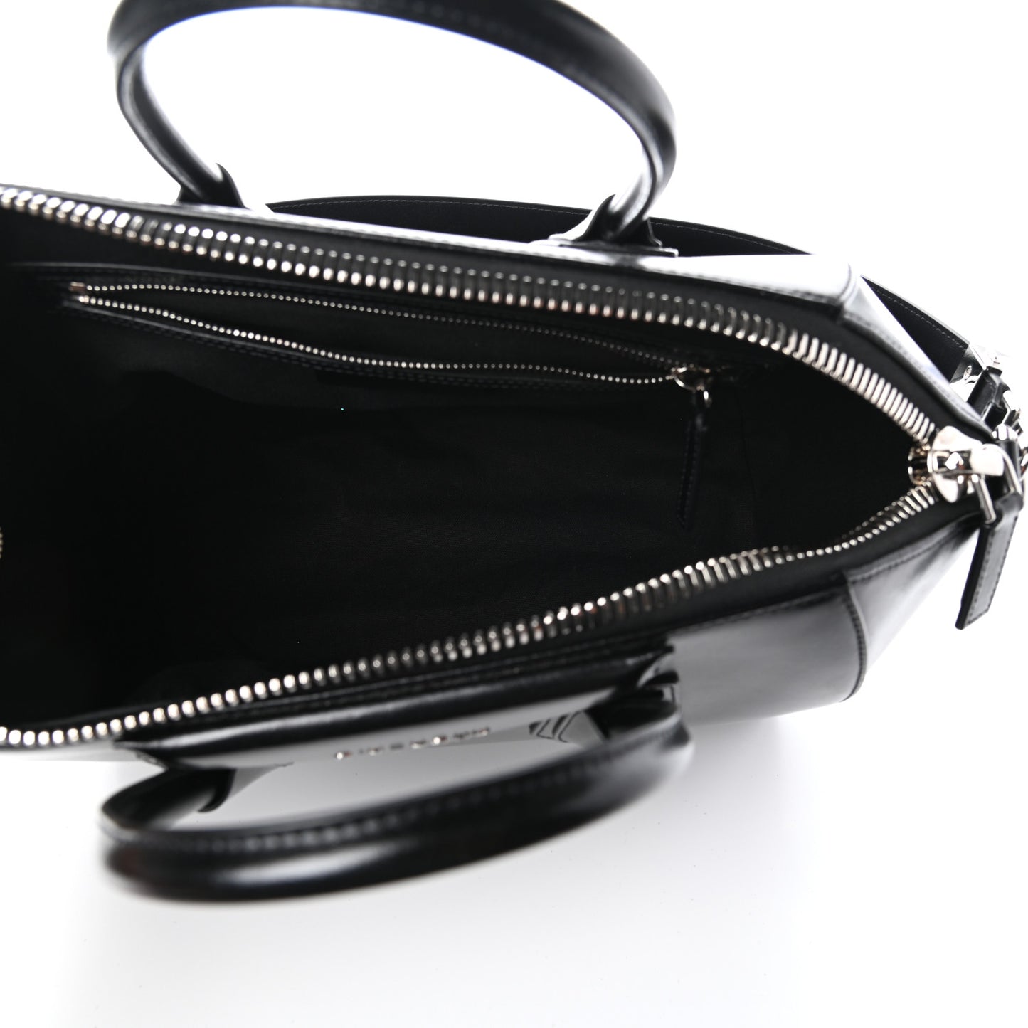 Shiny Lord Calfskin Medium Antigona Black