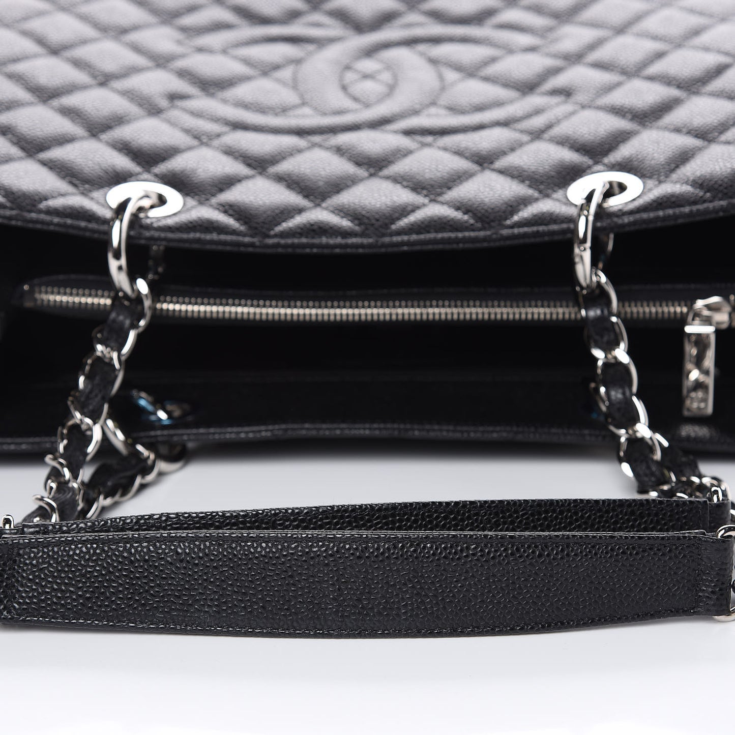 Caviar Quilted Grand Shopping Tote GST Black