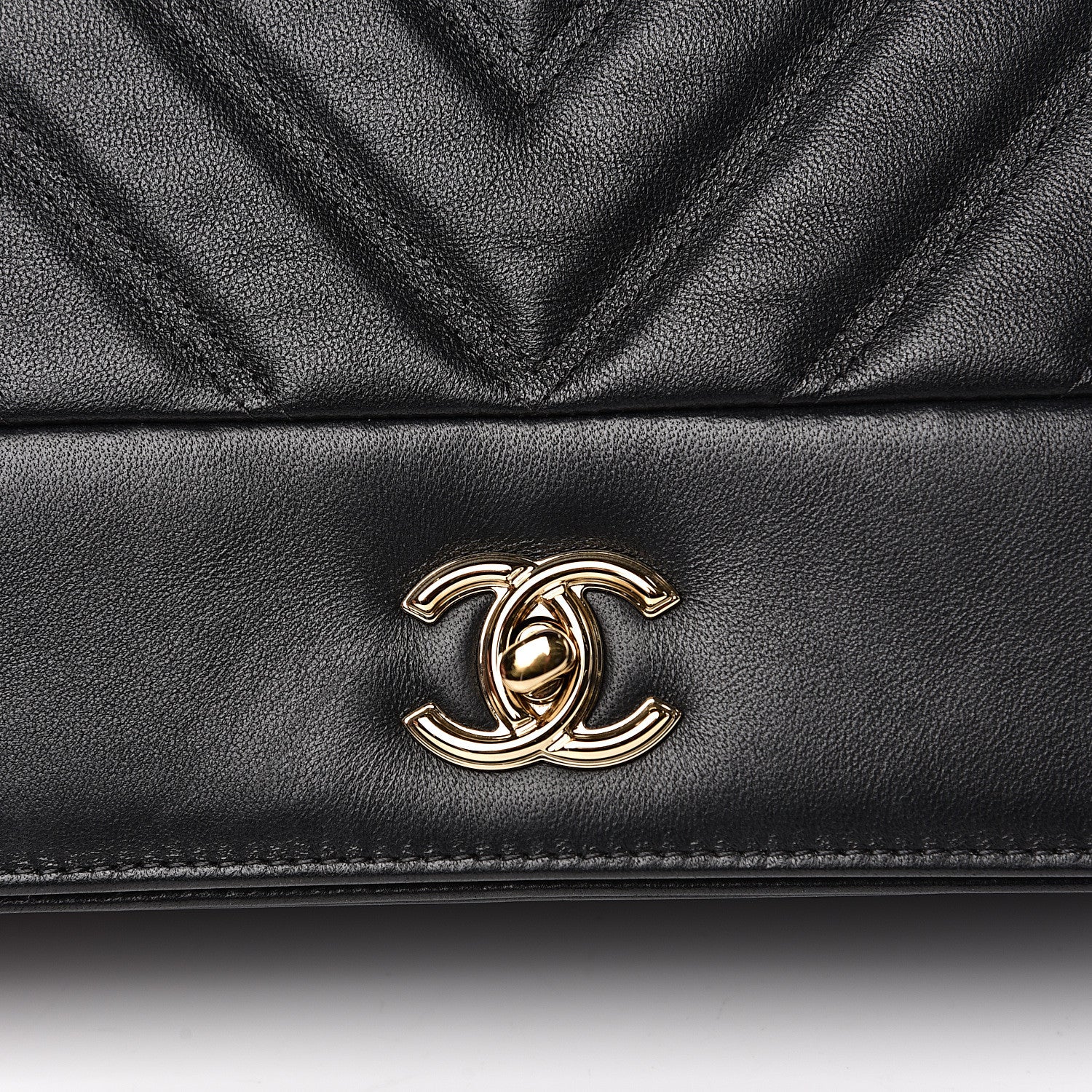 Chanel Lambskin Chevron Quilted Flap Black 12 of 13