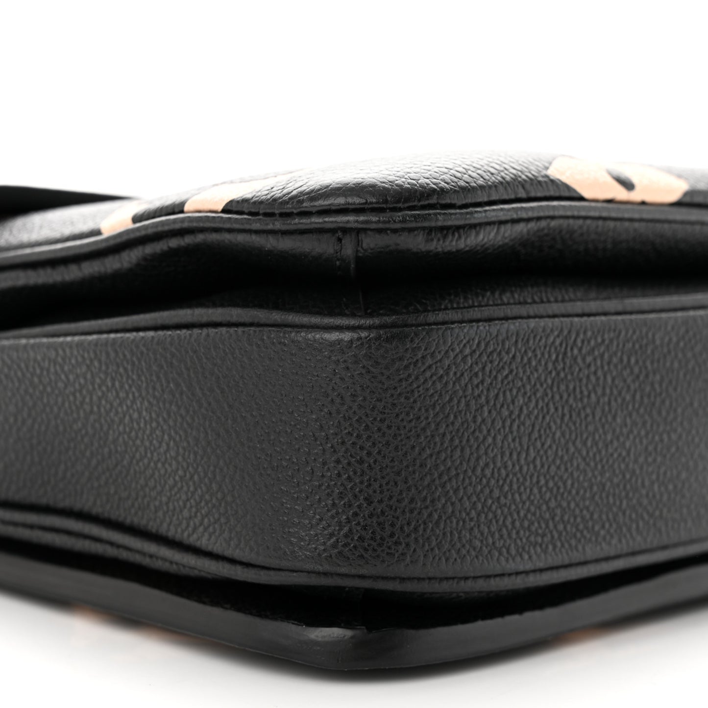 Empreinte Monogram Giant Pochette Metis Black Beige