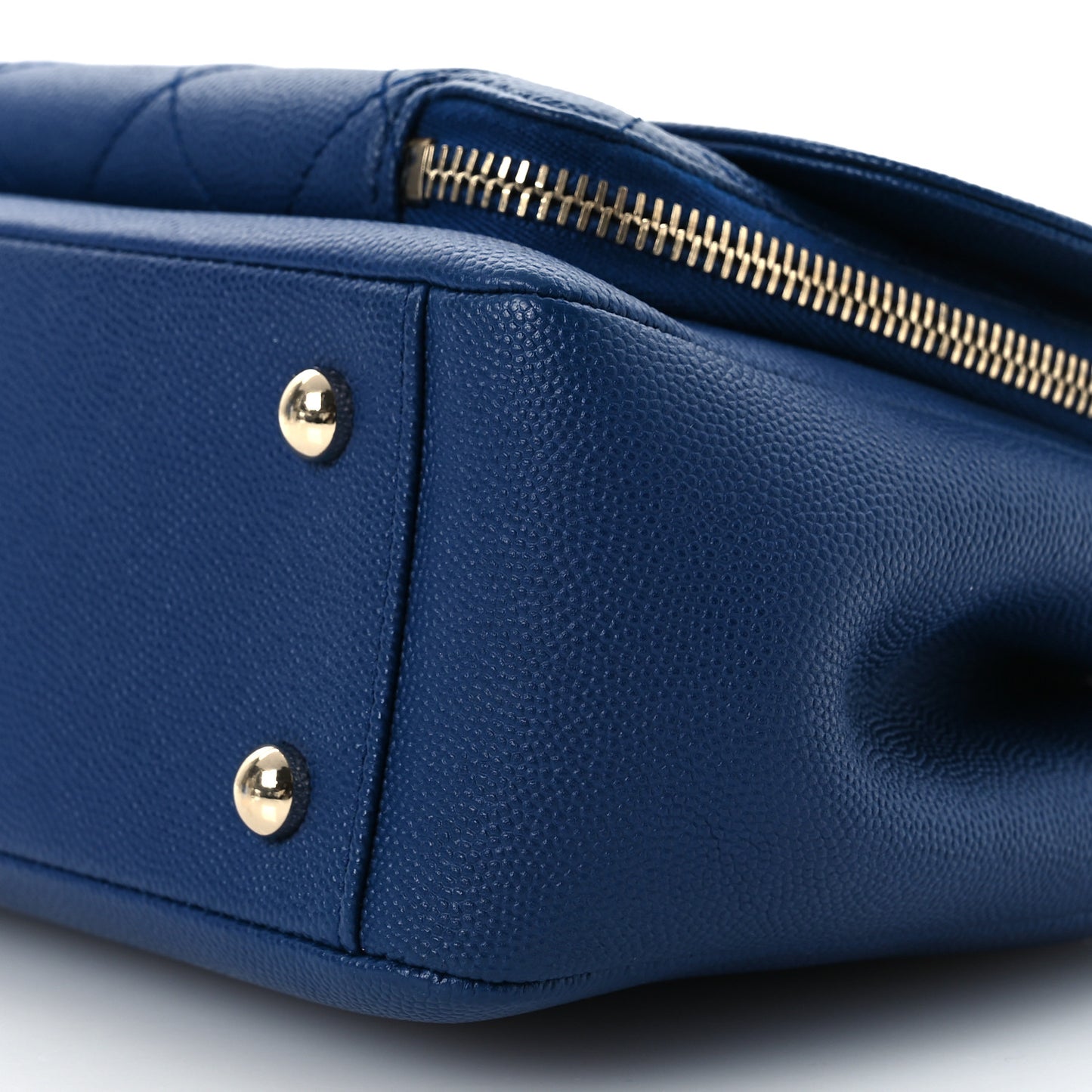 Caviar Quilted Medium Business Affinity Flap Dark Blue