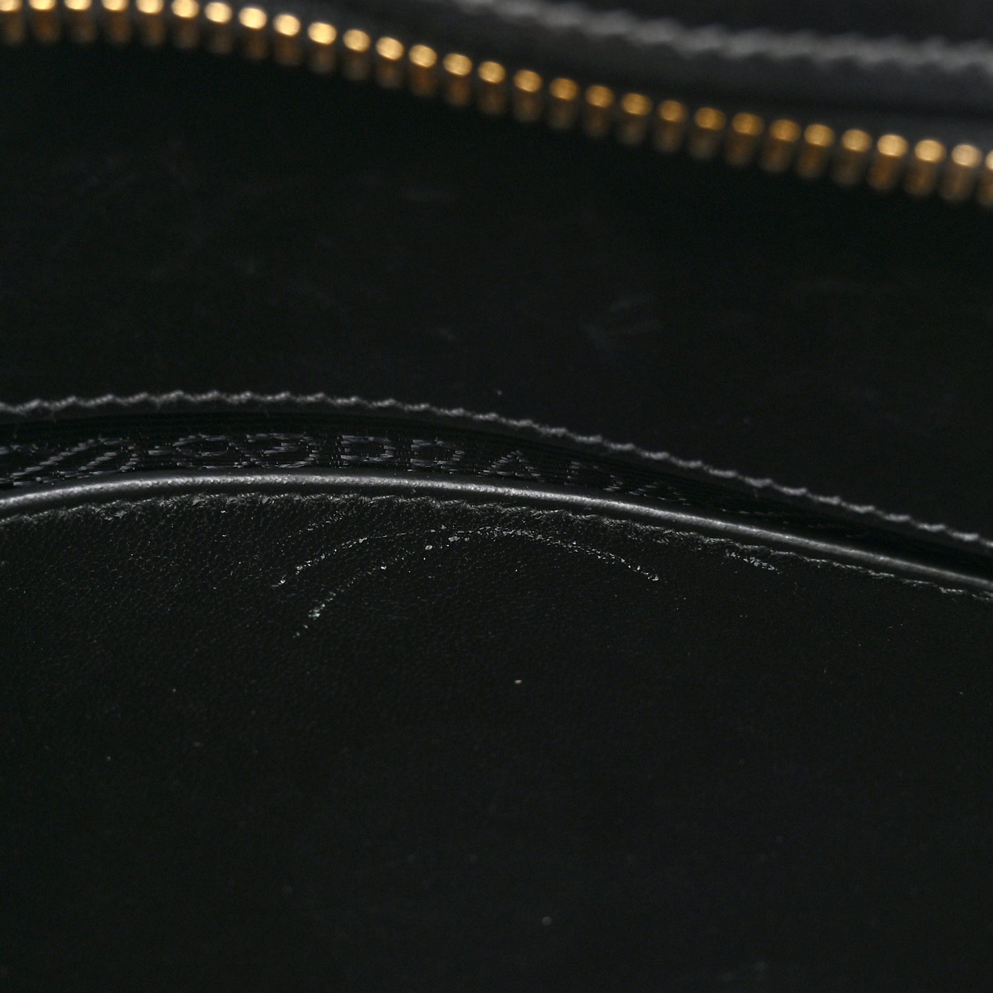 Saffiano City Calfskin Small Esplanade Tote Black