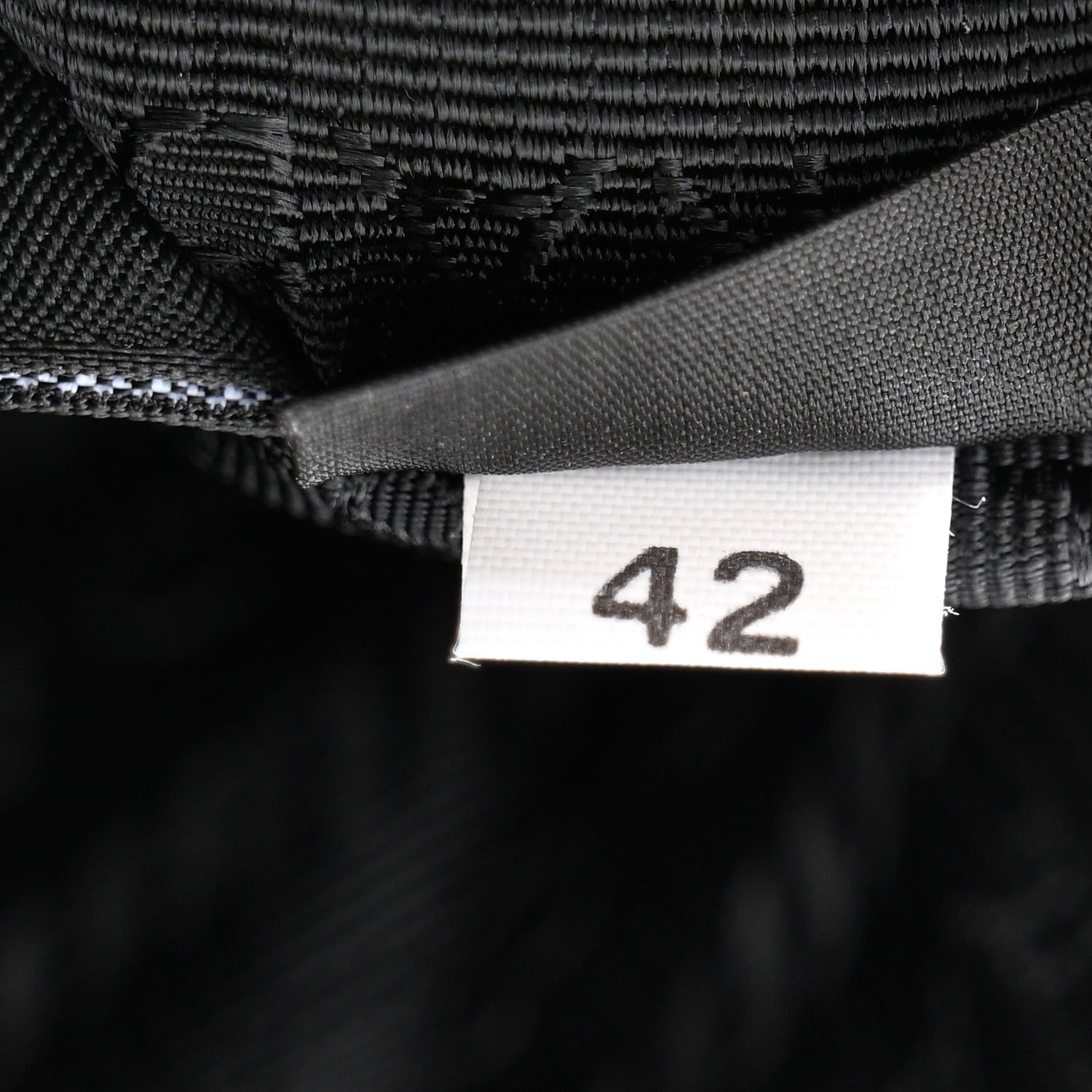 Prada Nylon Re-Edition 2005 Shoulder Bag Black 9 of 14
