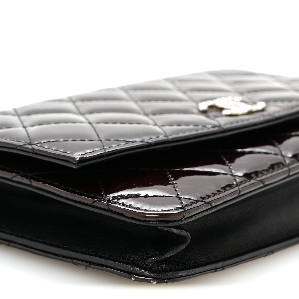 Patent Quilted Brilliant Wallet On Chain WOC Bordeaux Clair