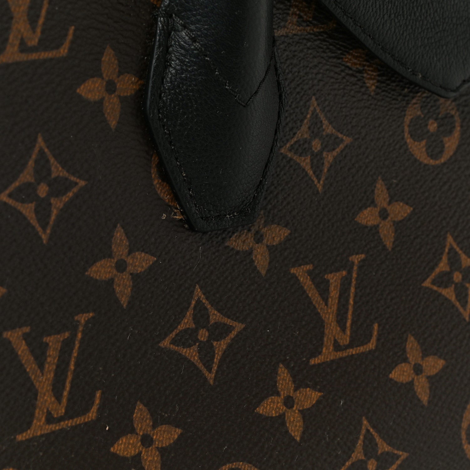 Louis Vuitton Monogram Florine Black 27 of 31