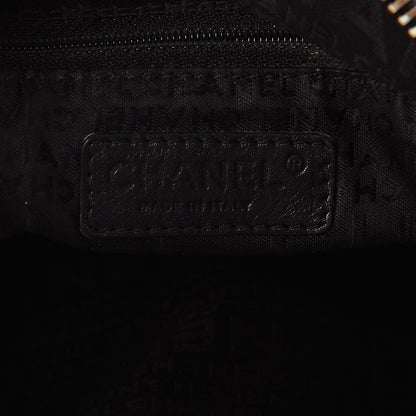 Chanel Caviar Square Stitched Hobo Black 6 of 7