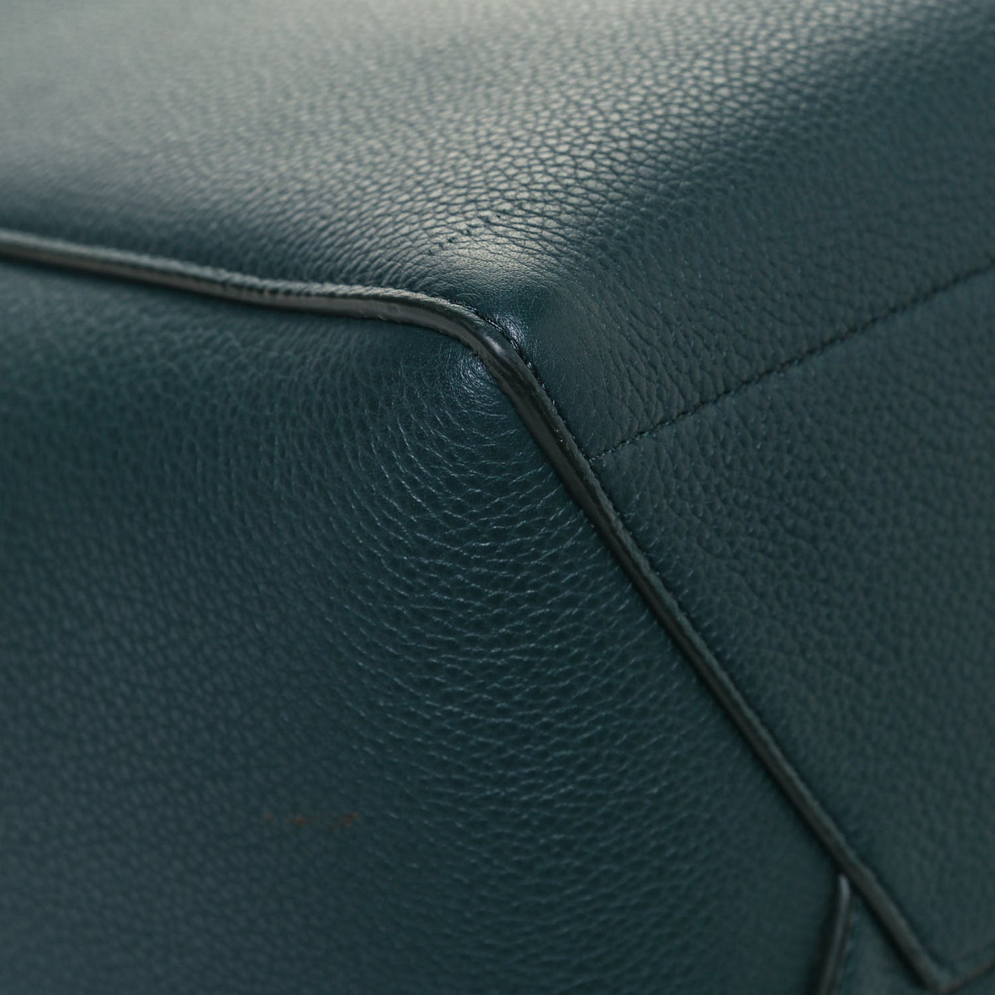 Soft Grained Calfskin Sangle Bucket Bag Amazone