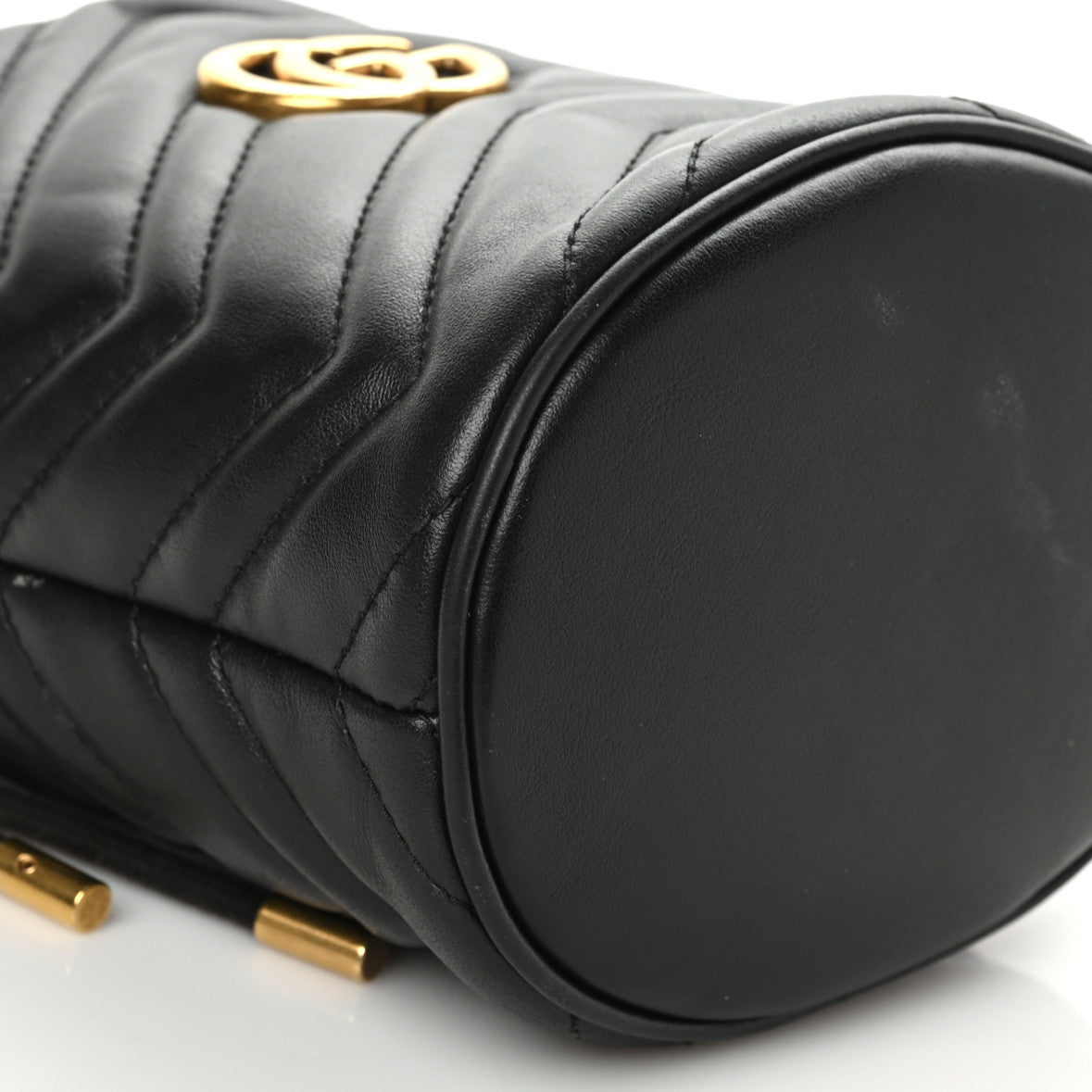 Calfskin Matelasse Mini GG Marmont 2.0 Bucket Bag Black